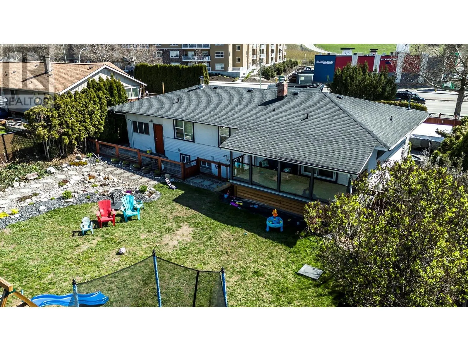 740 Glenmore Drive