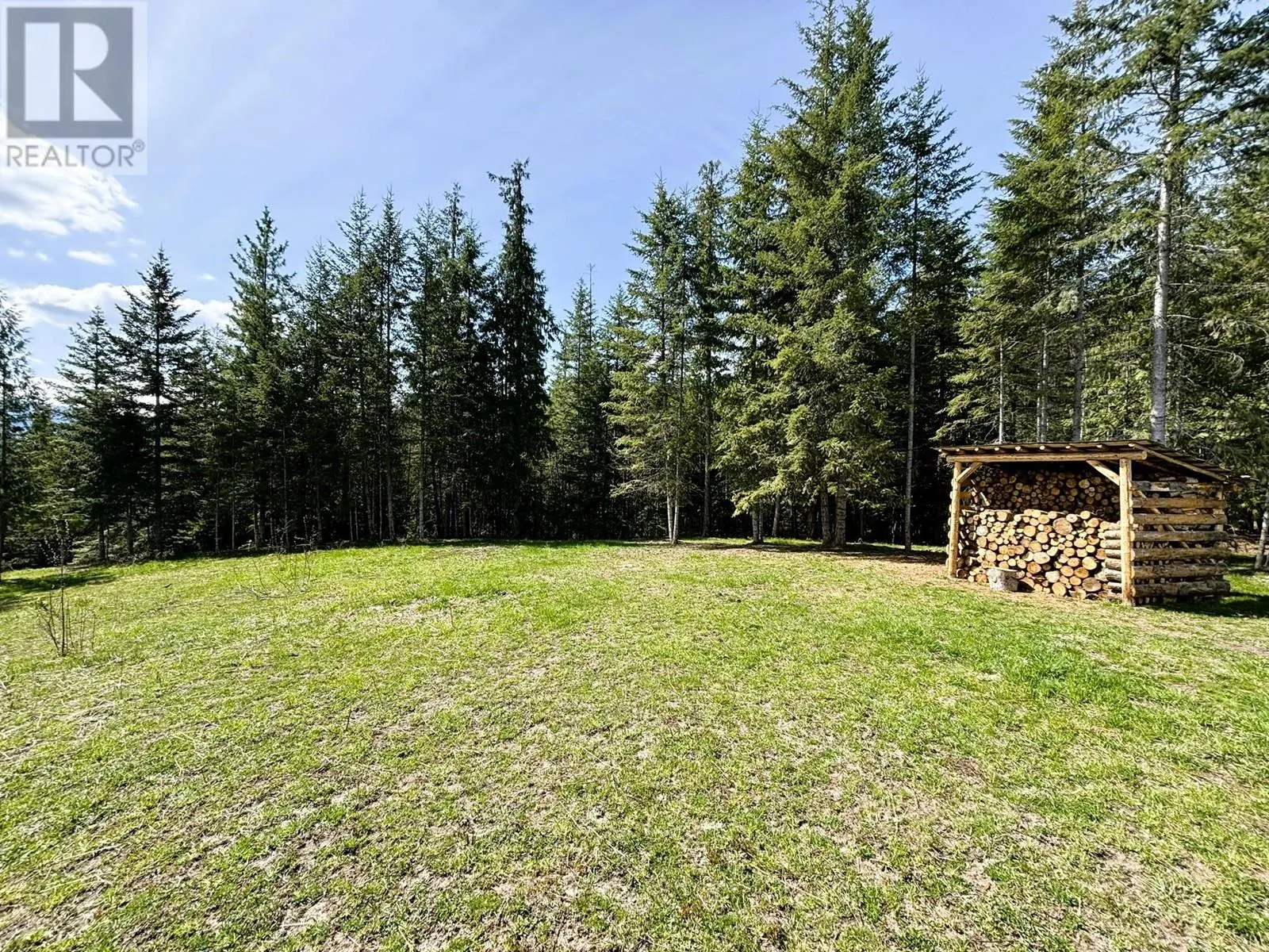 1425 Bobbie Burns Road