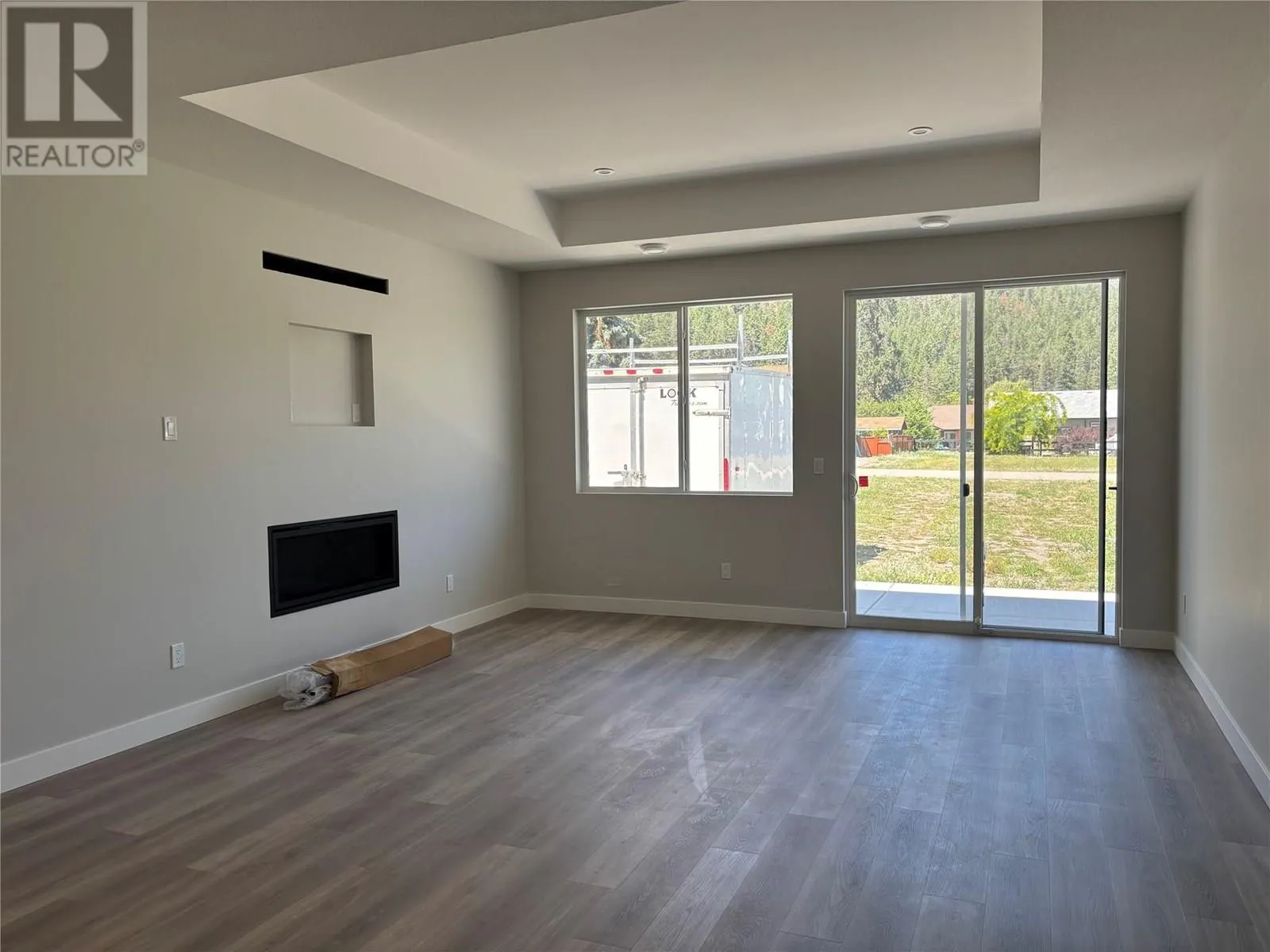 575 Meadowlark Avenue