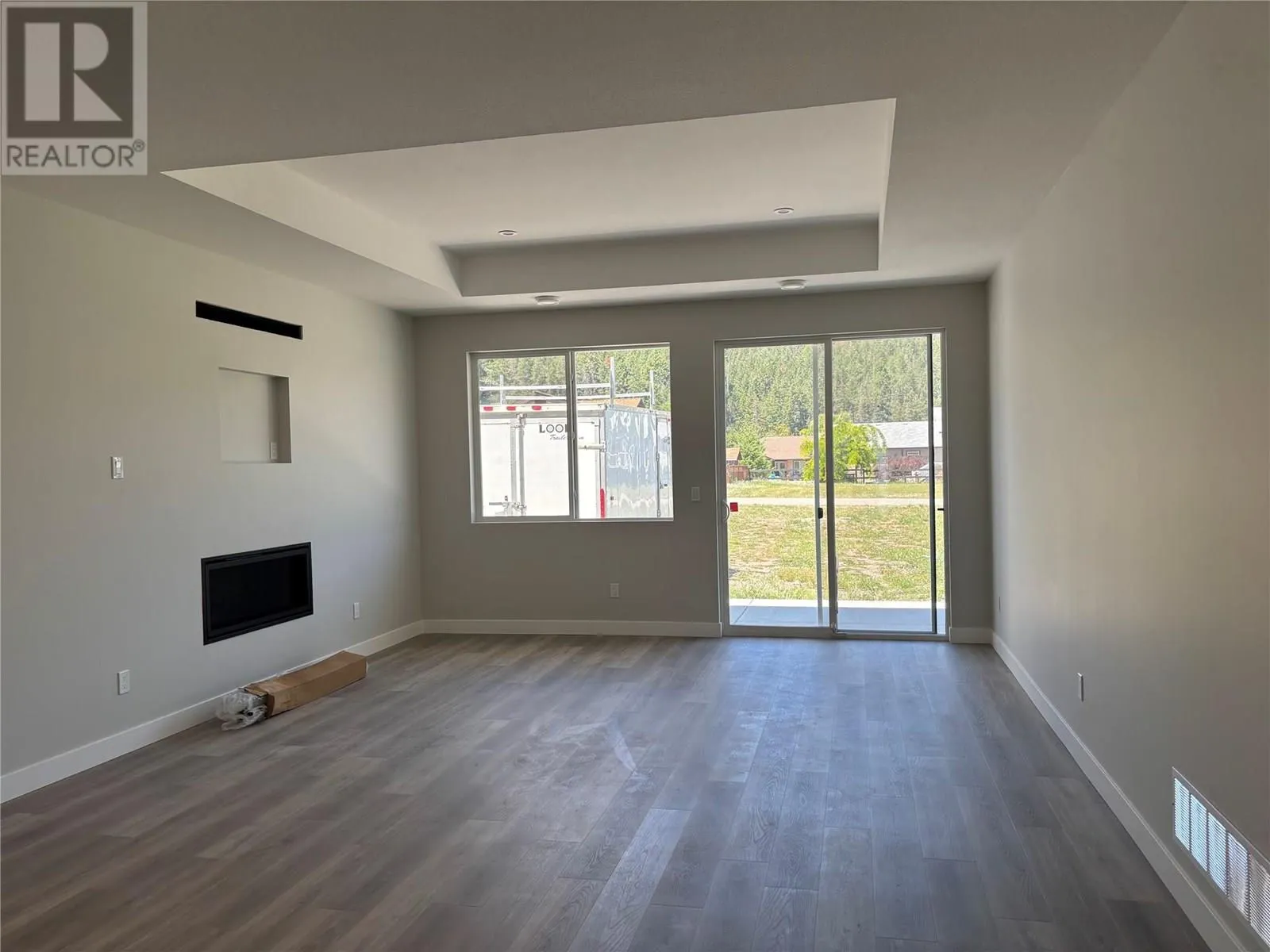 575 Meadowlark Avenue