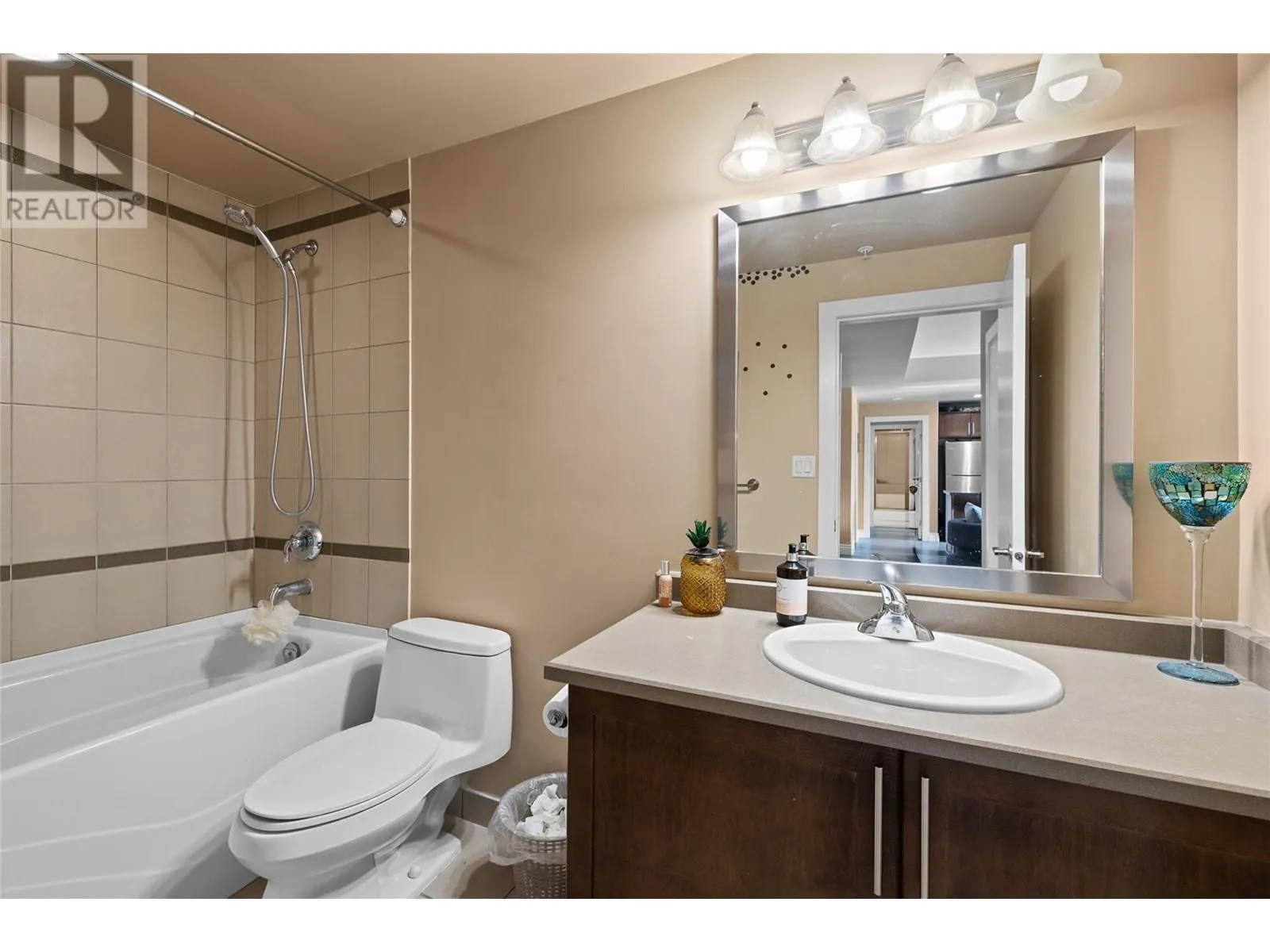 1160 Bernard Avenue Unit# 903