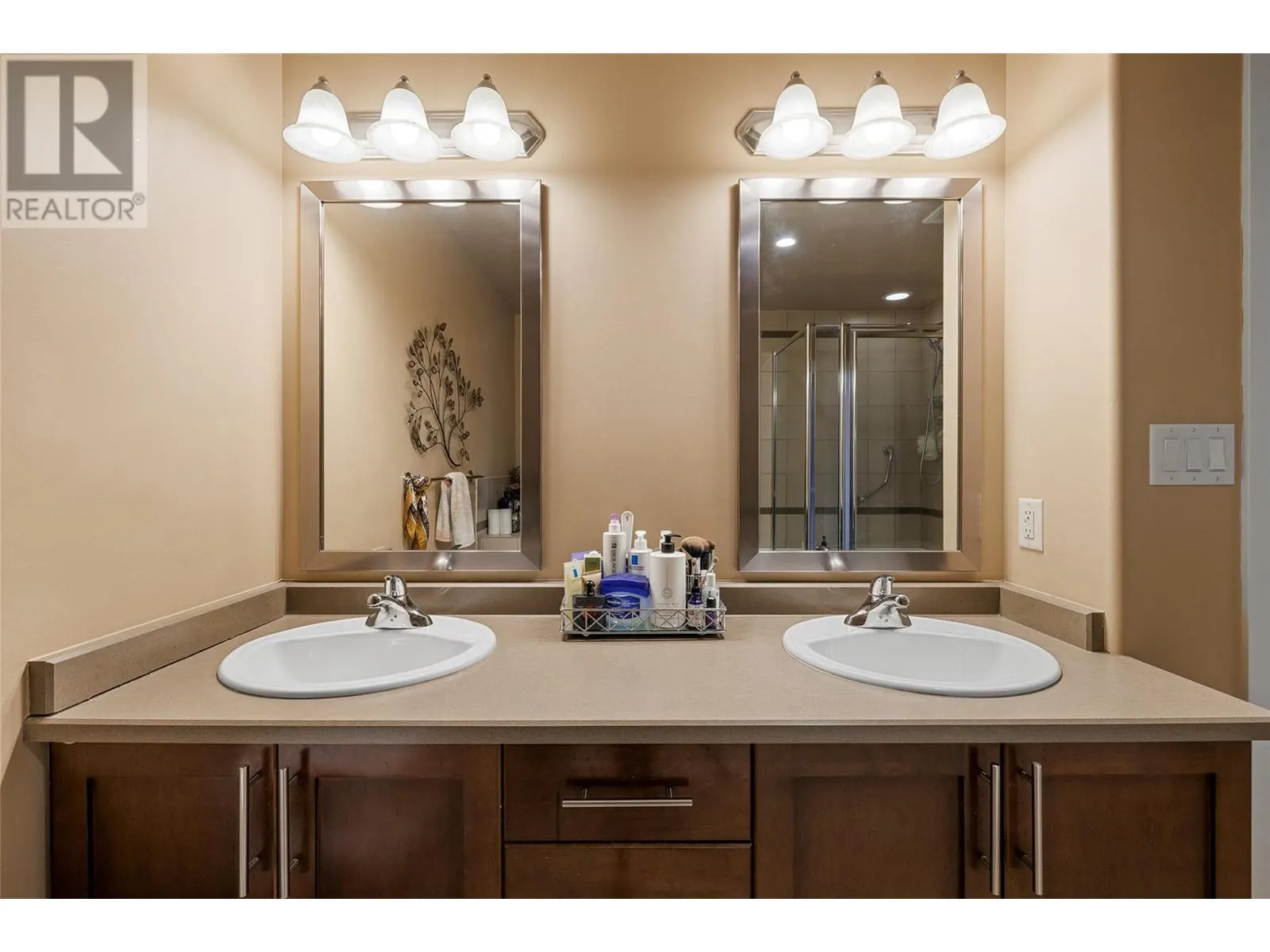 1160 Bernard Avenue Unit# 903