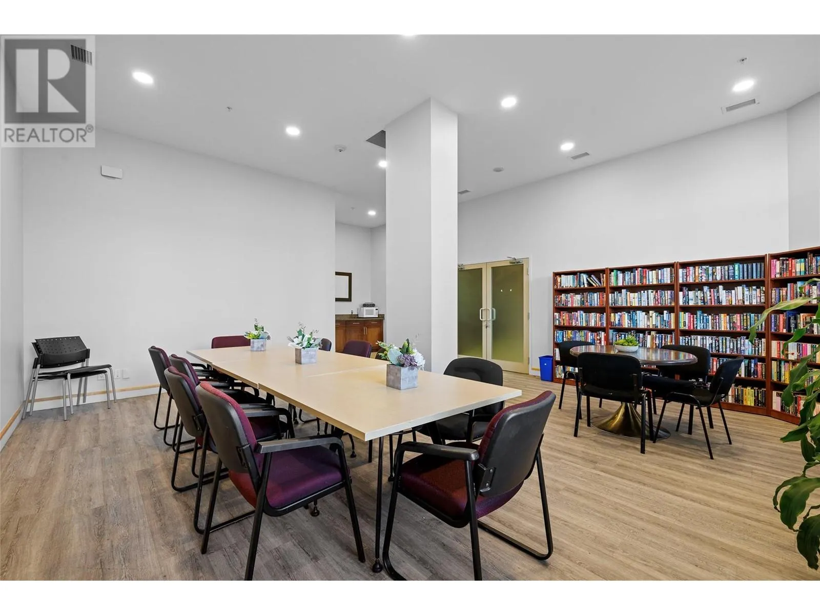 1160 Bernard Avenue Unit# 903