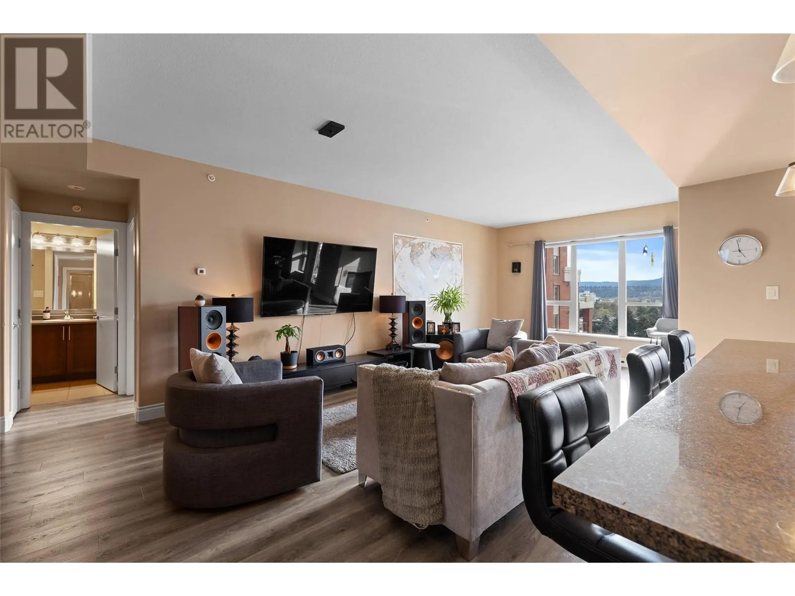 1160 Bernard Avenue Unit# 903
