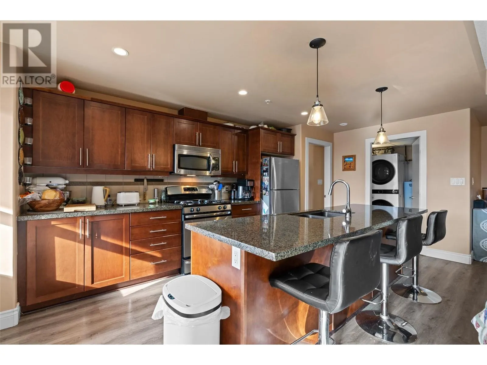 1160 Bernard Avenue Unit# 903