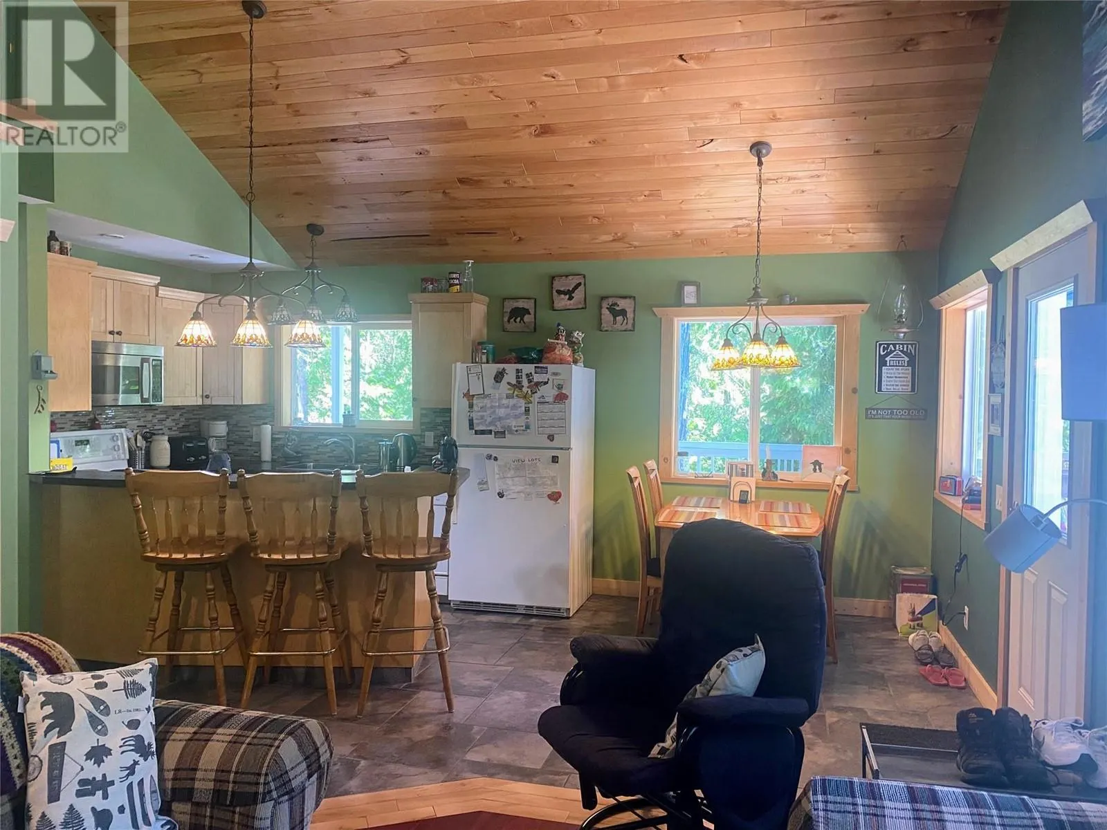 7316 Aspen Road