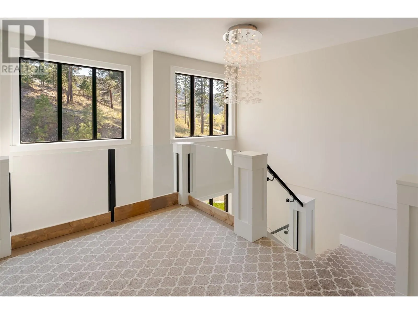 460 Rockview Lane
