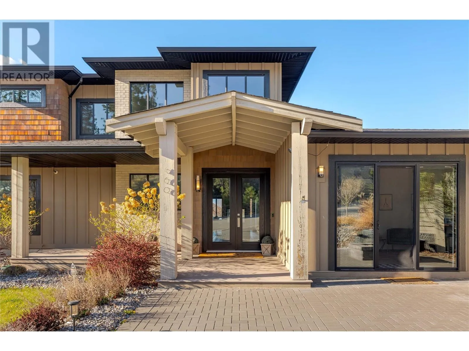 460 Rockview Lane