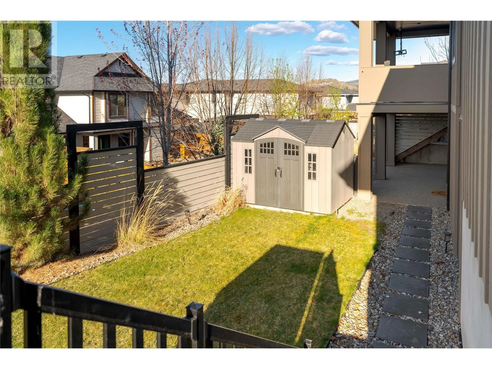 460 Rockview Lane