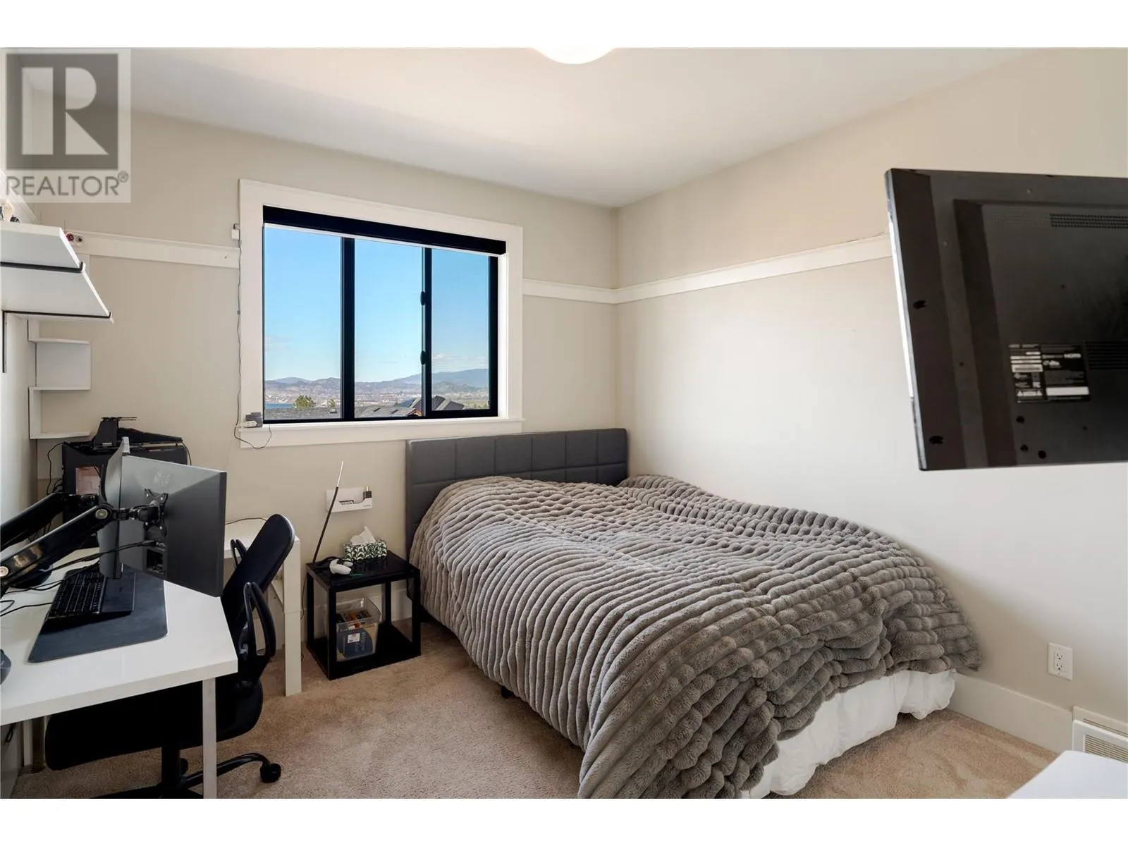 460 Rockview Lane