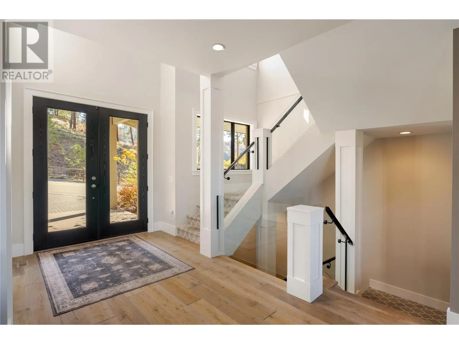 460 Rockview Lane