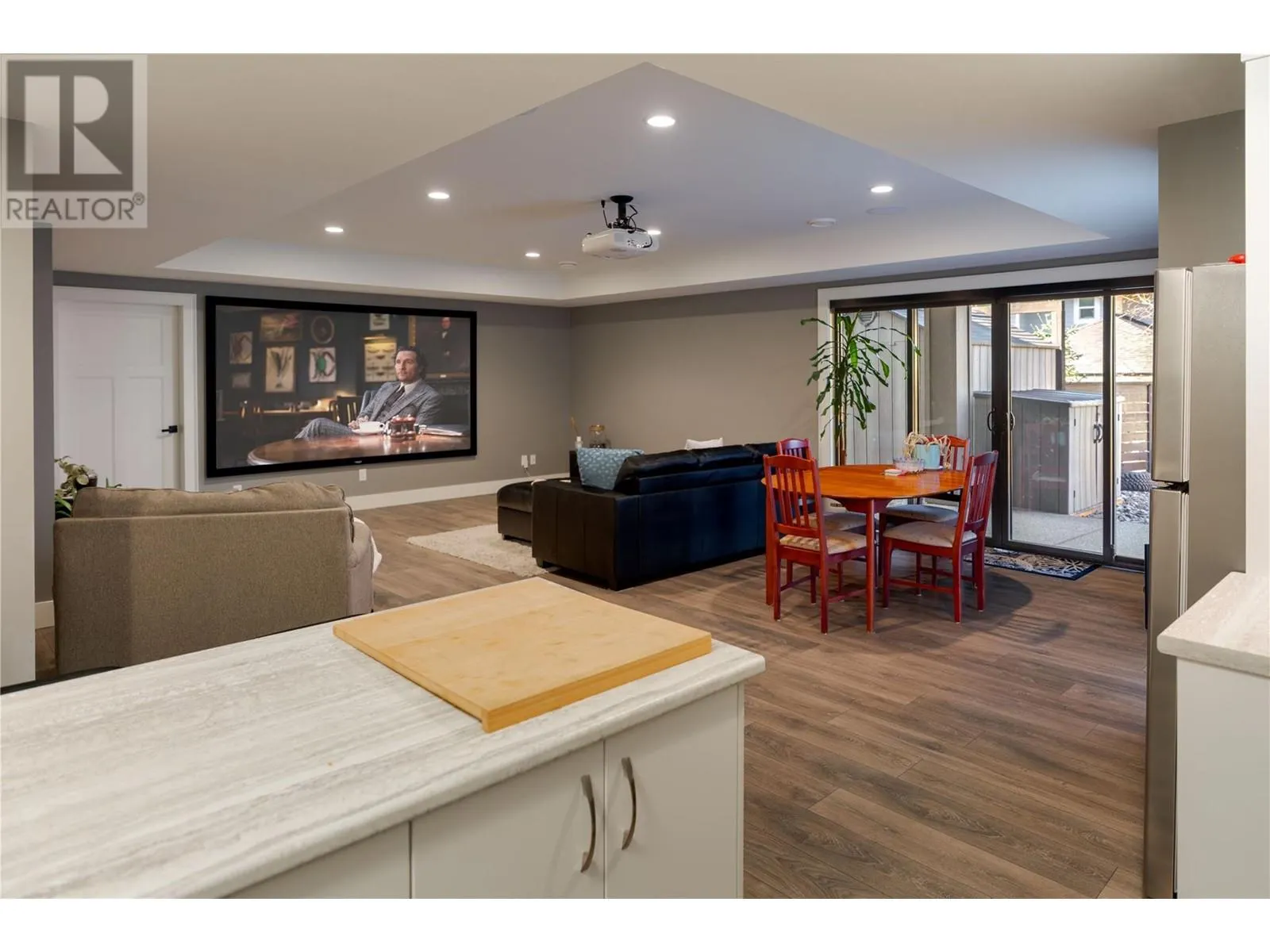 460 Rockview Lane