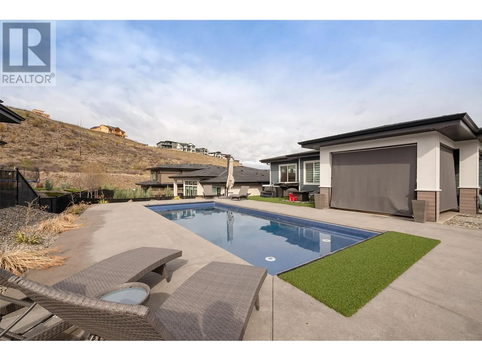 1235 Ponds Avenue