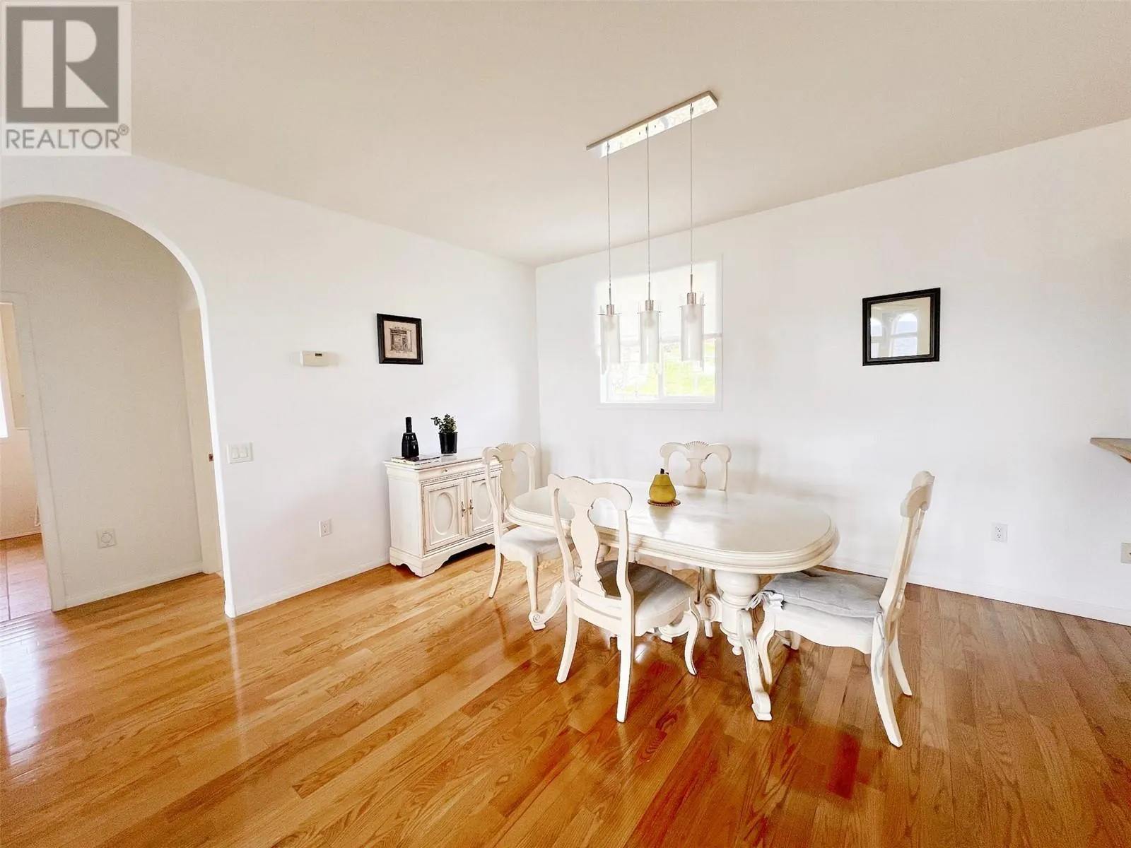 3765 Lornell Crescent