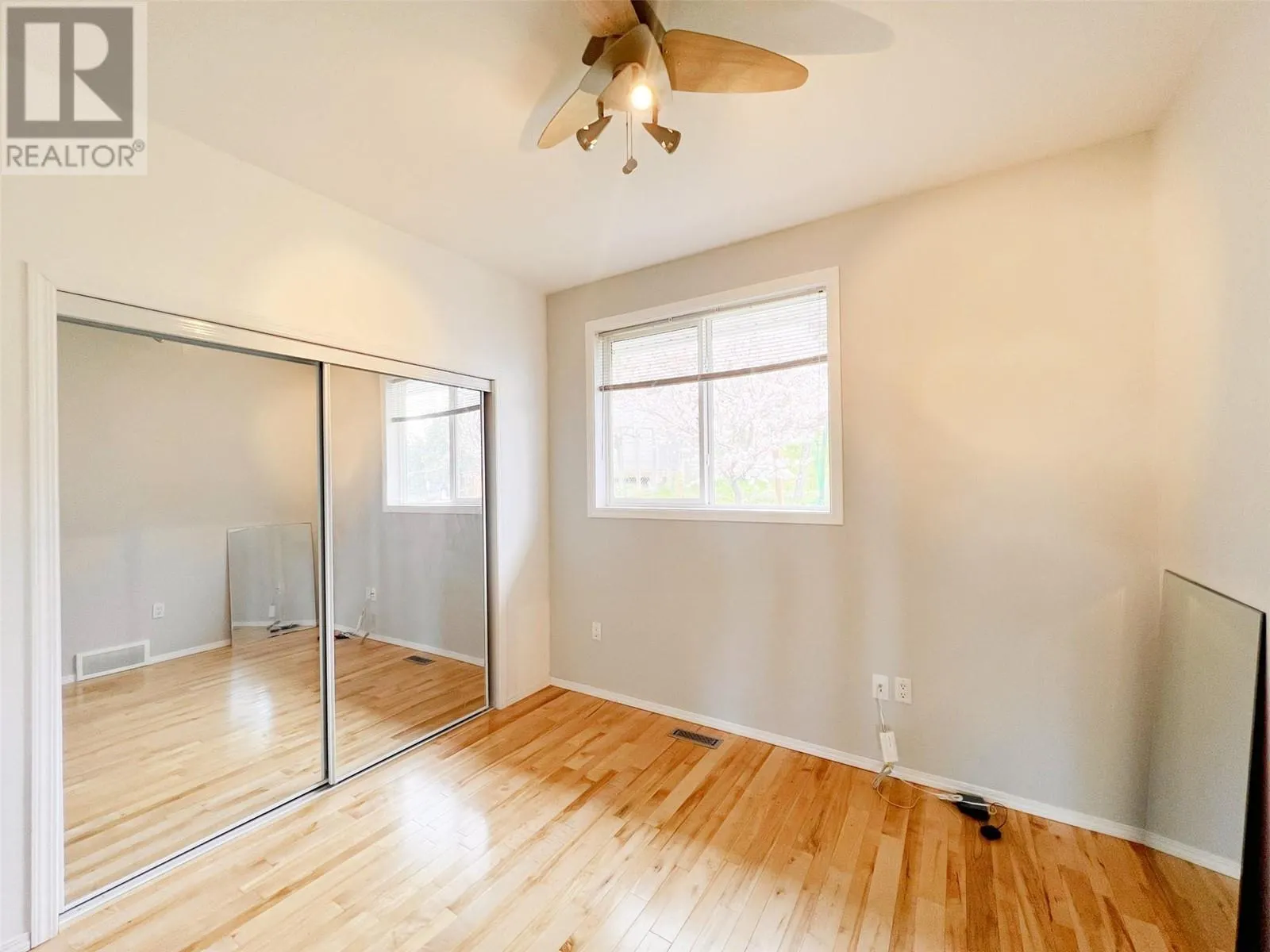 3765 Lornell Crescent