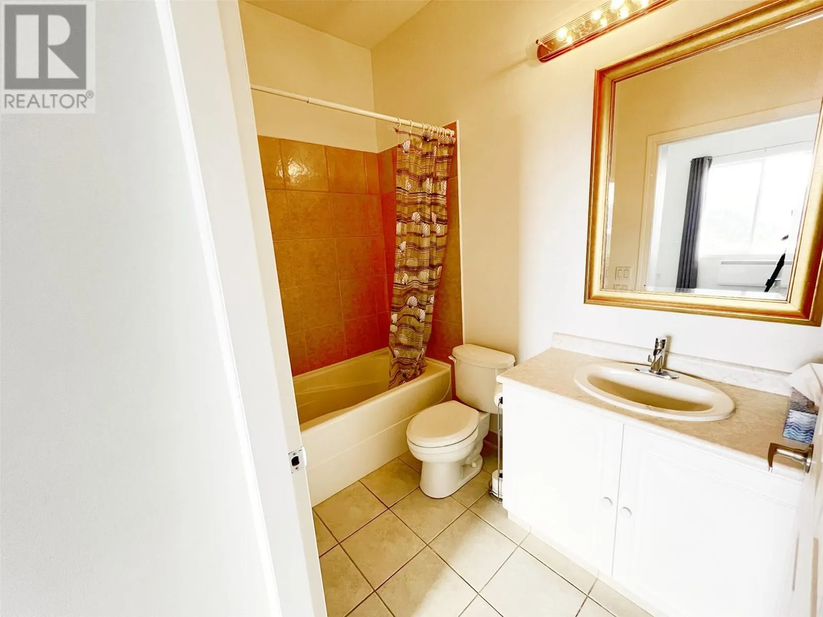 3765 Lornell Crescent