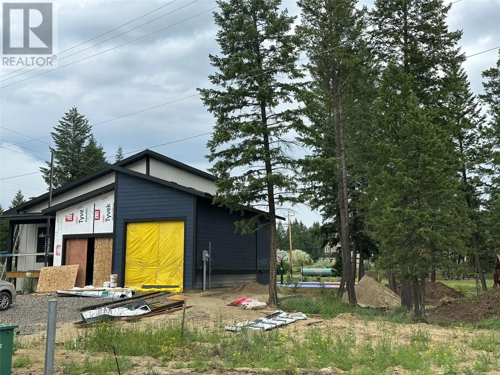 1144 Swansea Crescent