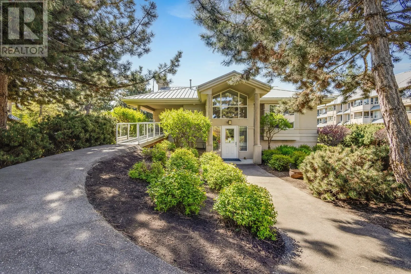 1961 Durnin Road Unit# 306