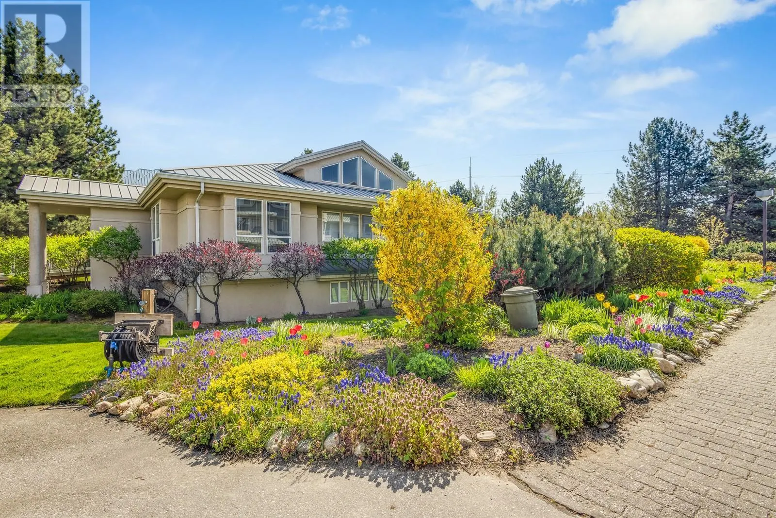 1961 Durnin Road Unit# 306