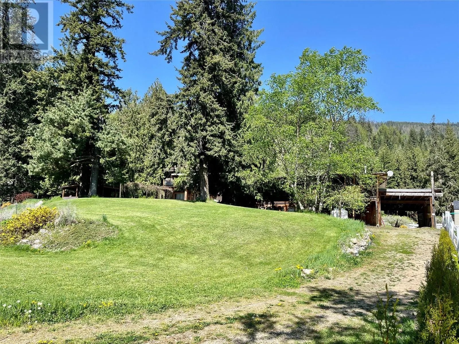 2030 Solsqua - Sicamous Road