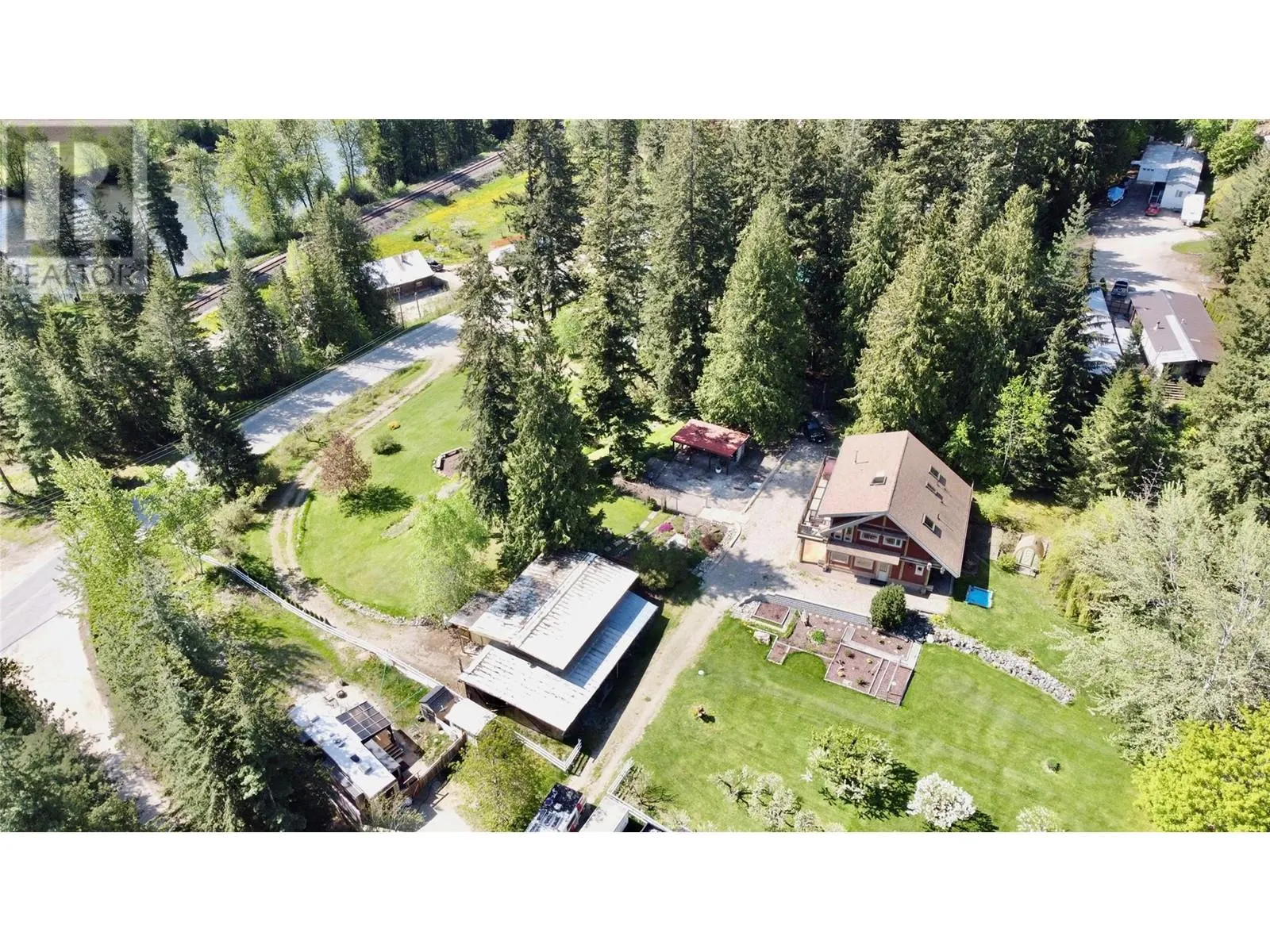 2030 Solsqua - Sicamous Road