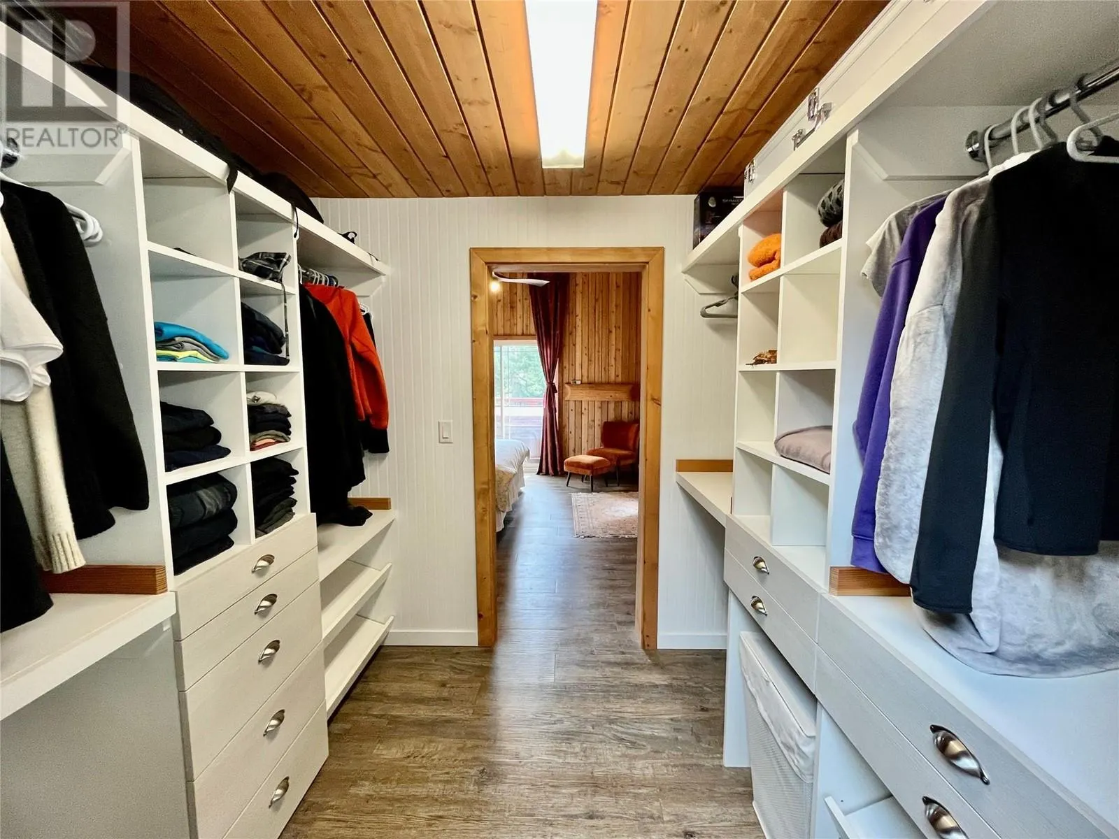 2030 Solsqua - Sicamous Road
