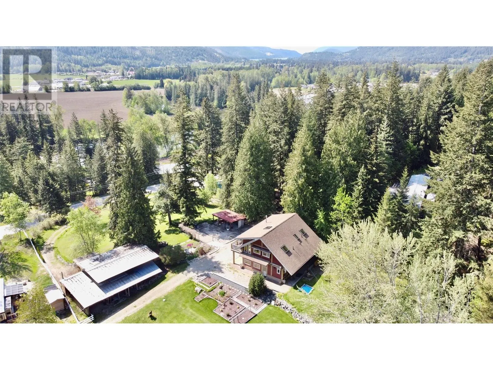 2030 Solsqua - Sicamous Road
