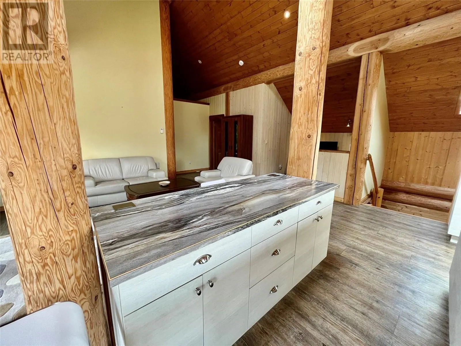 2030 Solsqua - Sicamous Road
