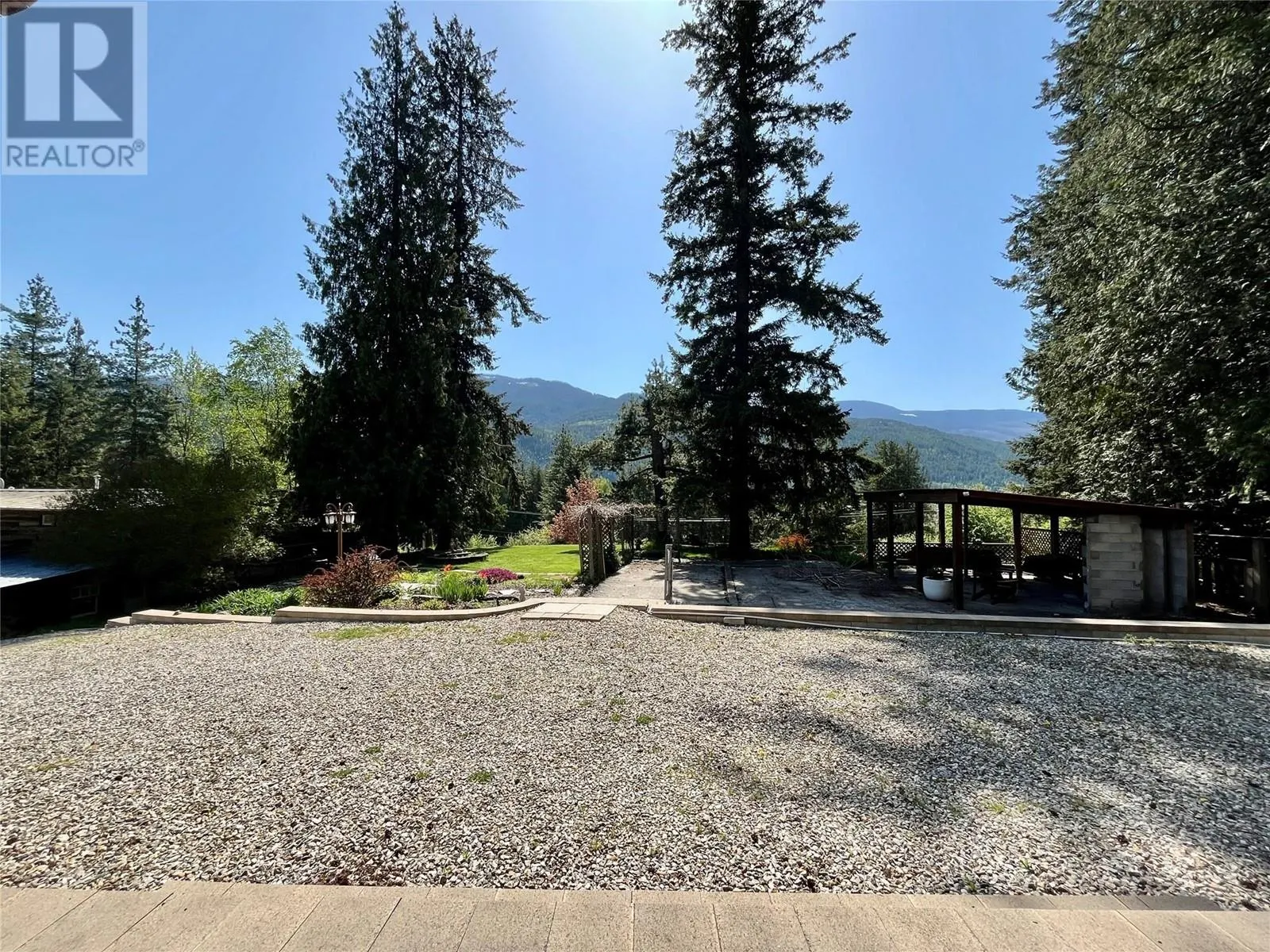 2030 Solsqua - Sicamous Road