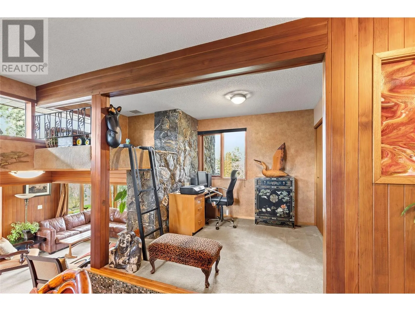 239 Stepping Stones Crescent