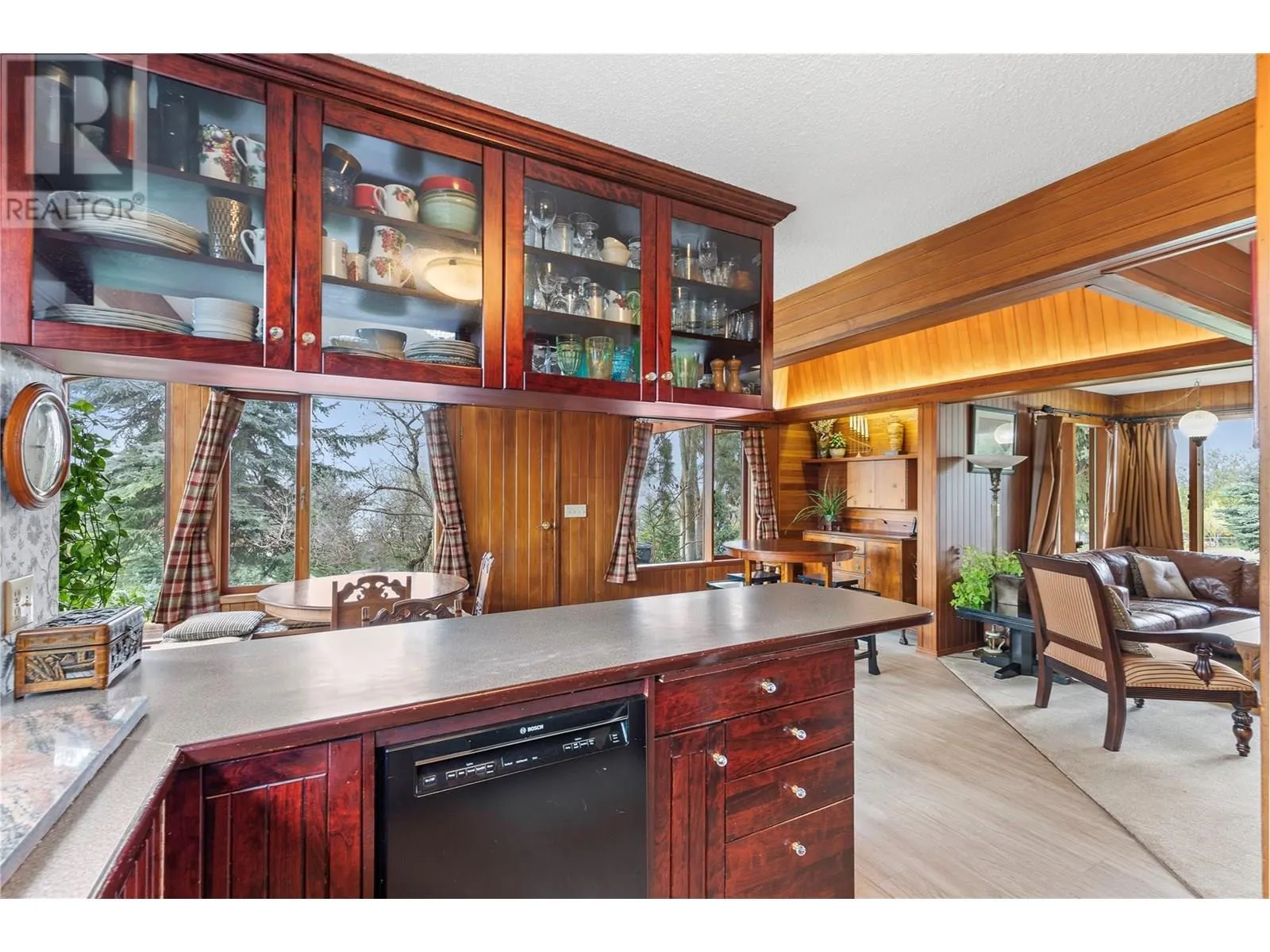 239 Stepping Stones Crescent