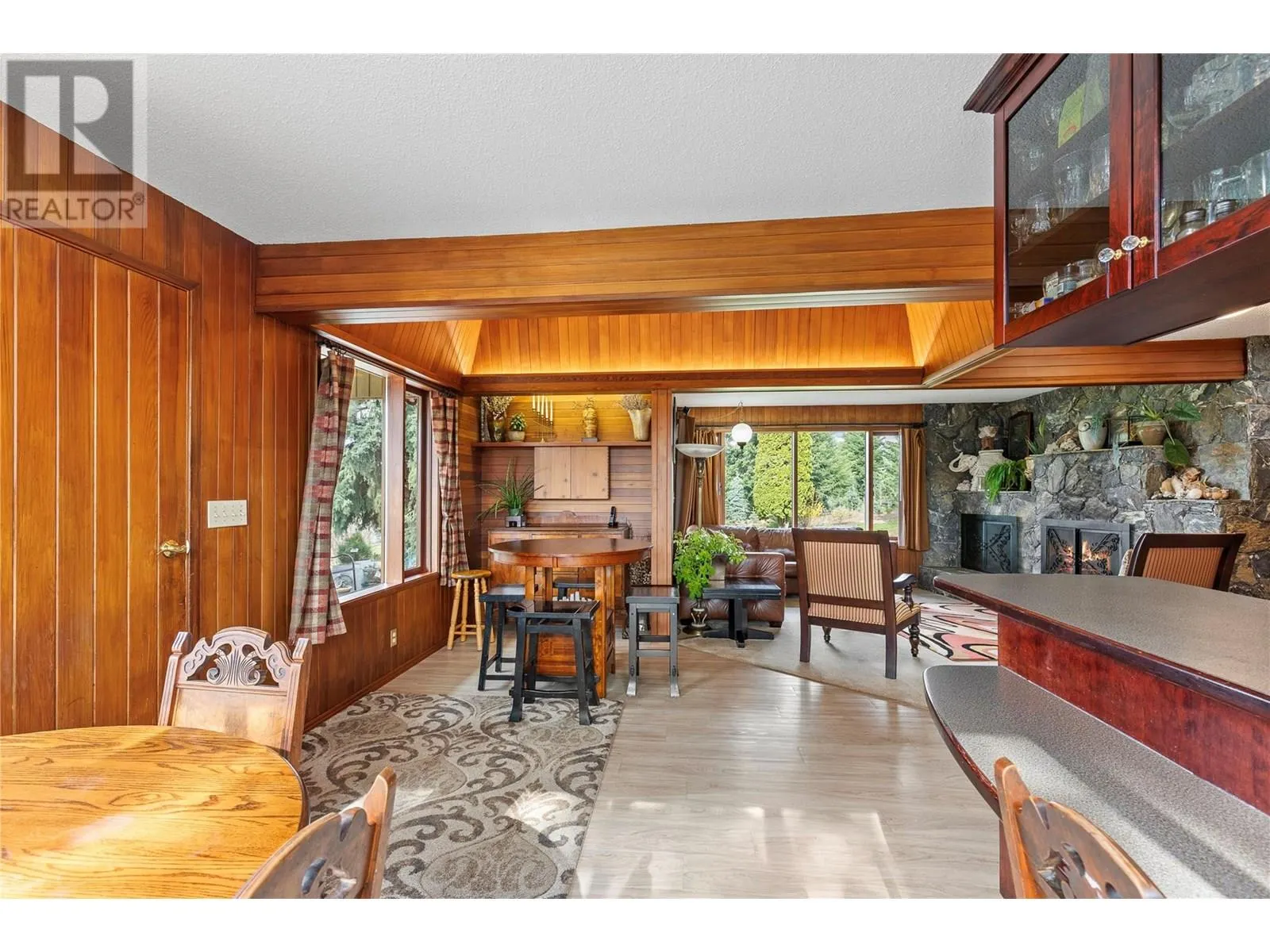 239 Stepping Stones Crescent