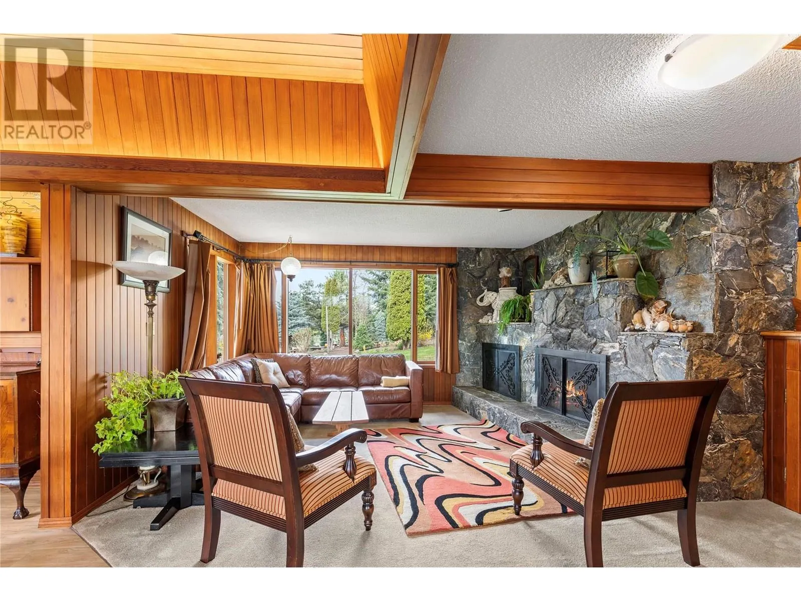 239 Stepping Stones Crescent