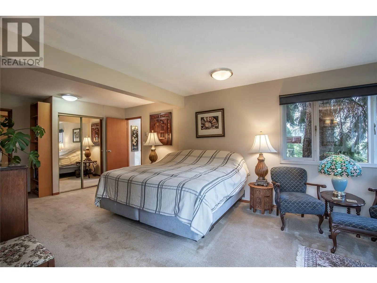 239 Stepping Stones Crescent