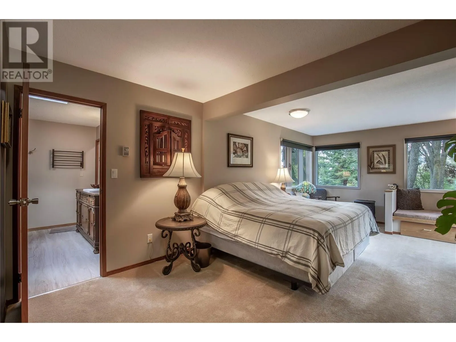 239 Stepping Stones Crescent