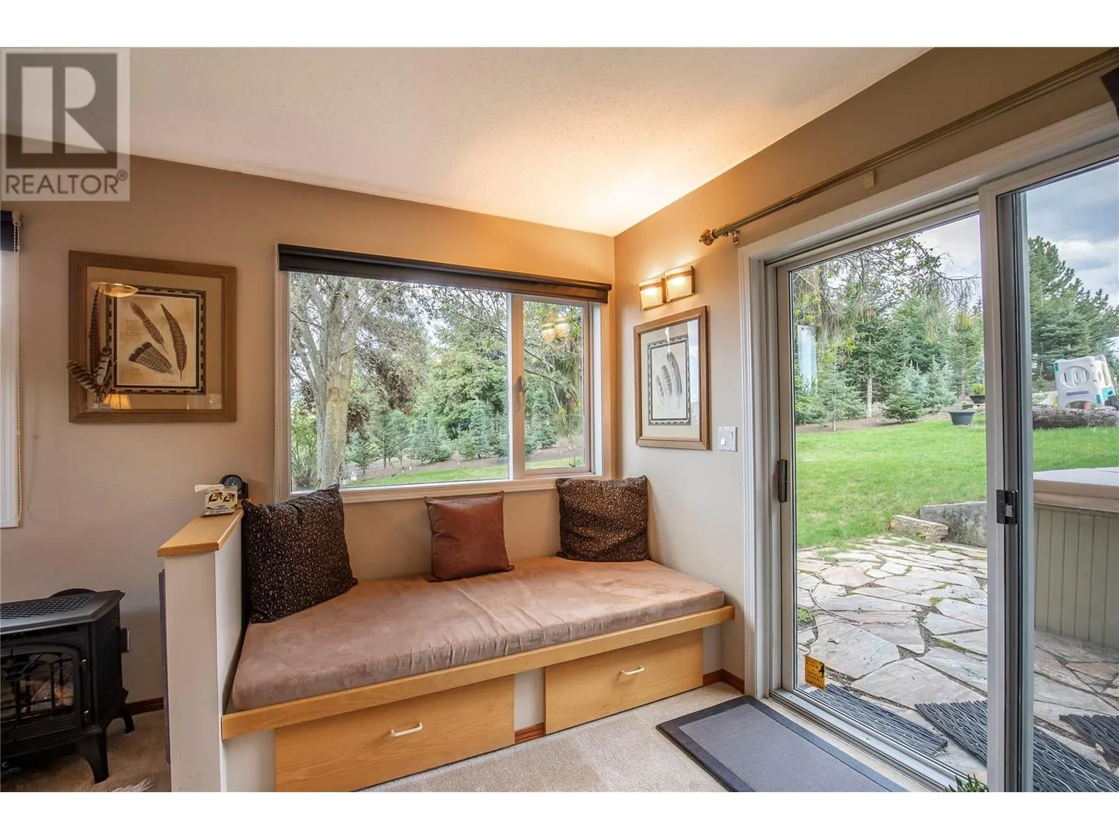 239 Stepping Stones Crescent