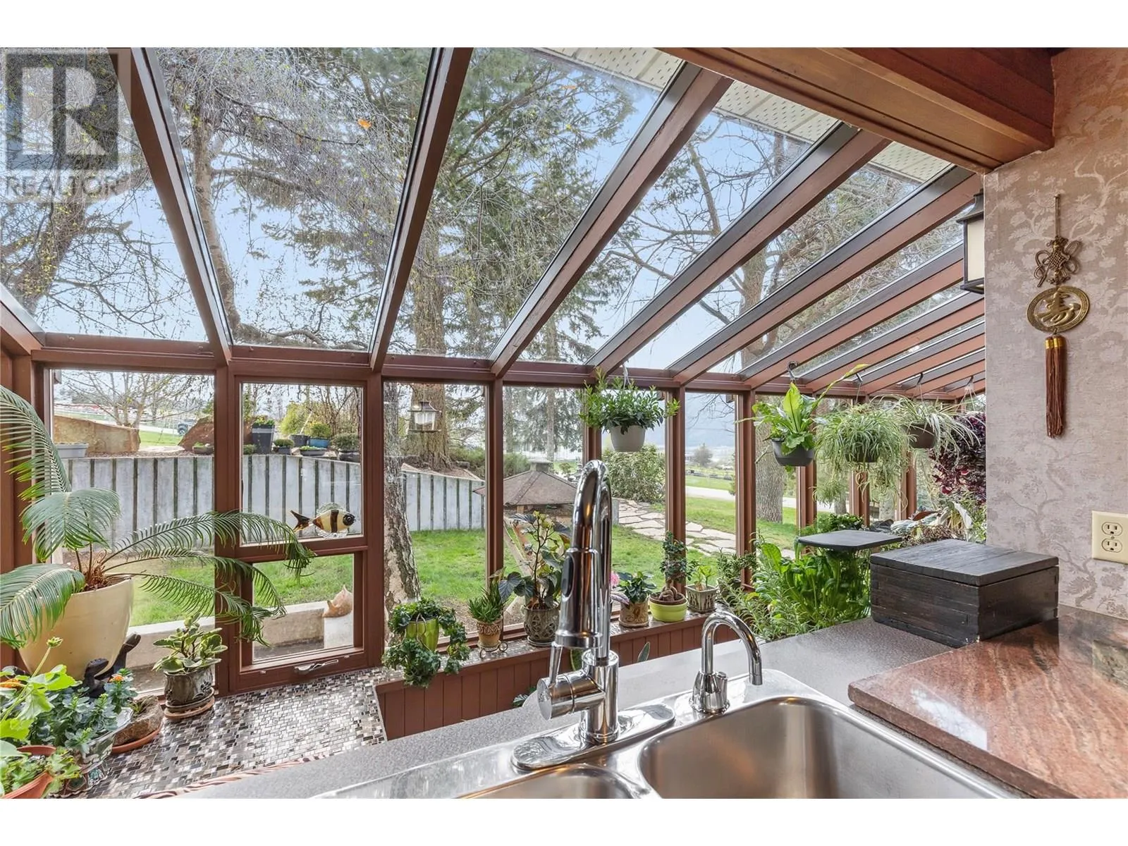 239 Stepping Stones Crescent