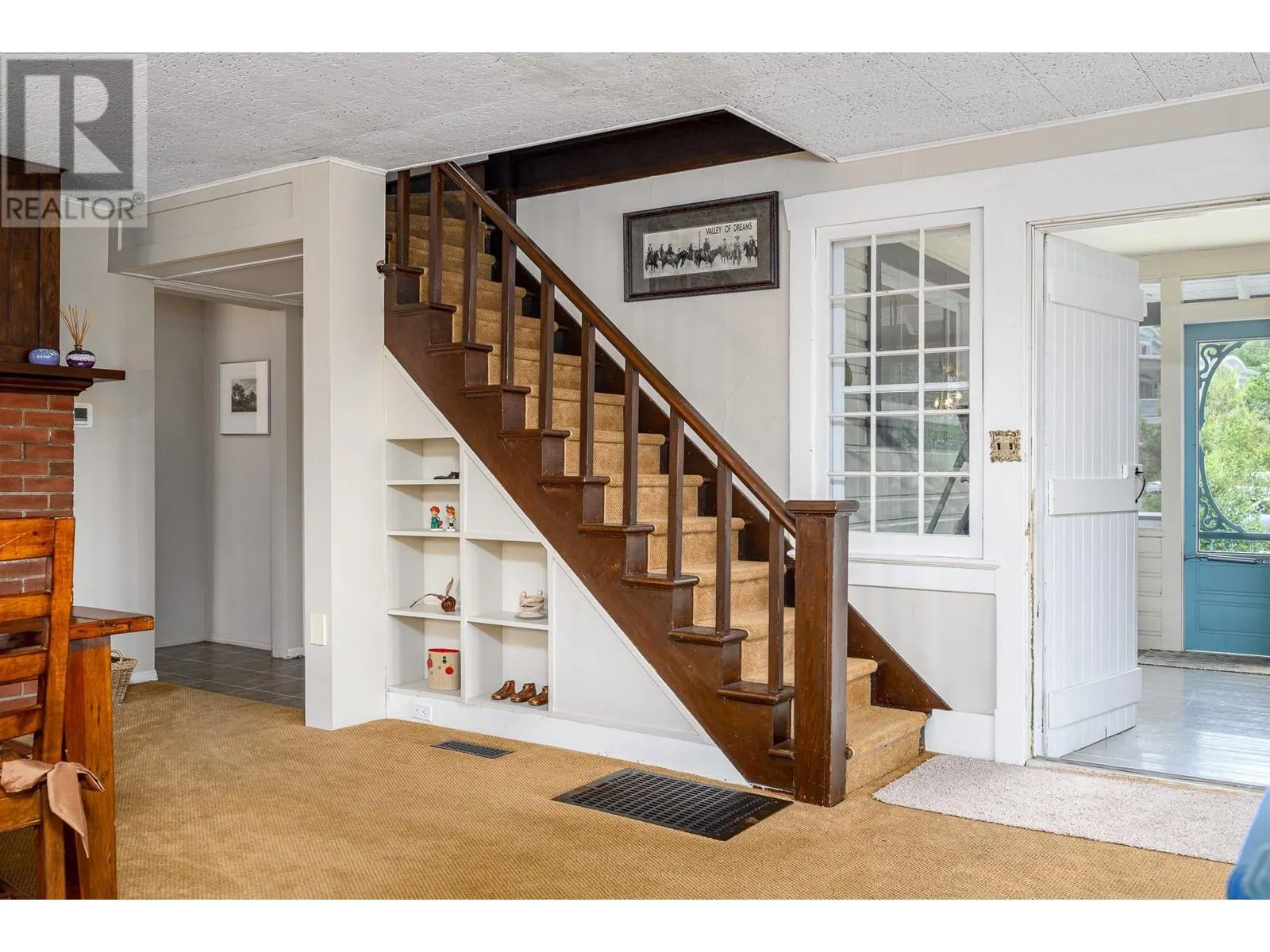 8724, 8730, 8734 Okanagan Landing Road