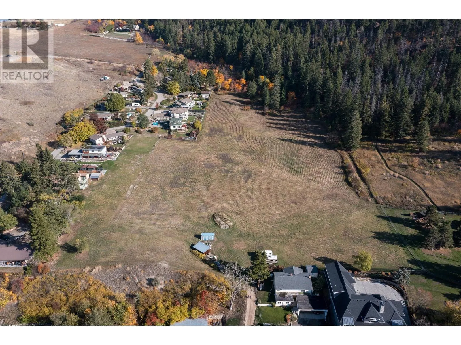 8724, 8730, 8734 Okanagan Landing Road