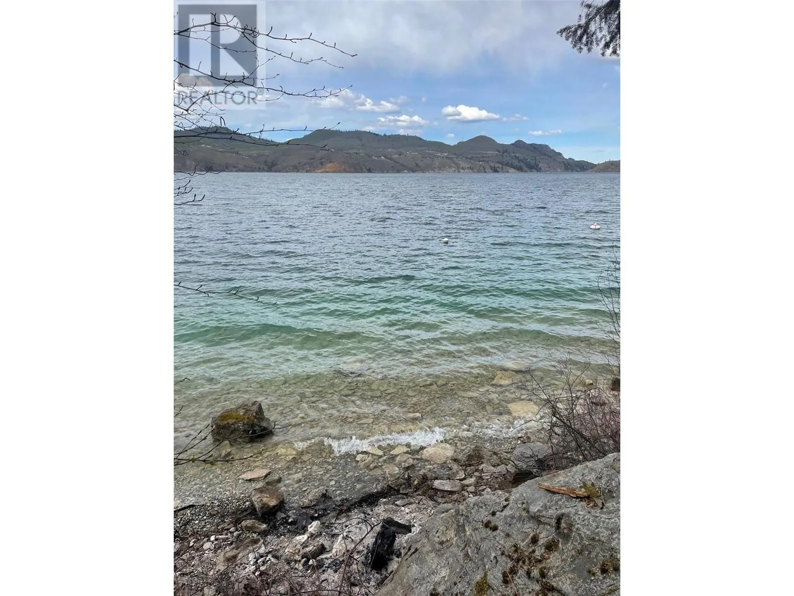 5649 Cosens Bay Road Unit# 8