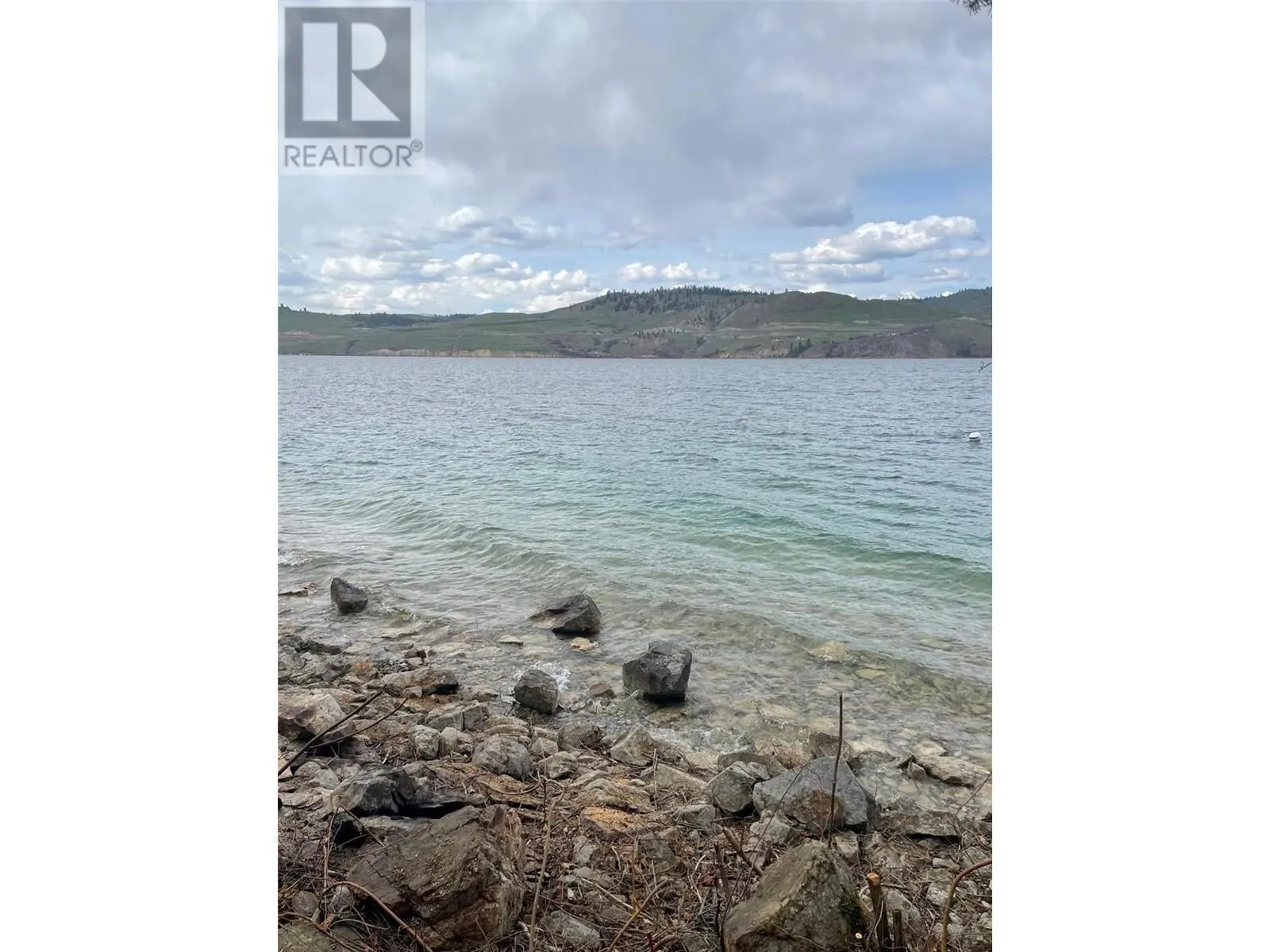 5649 Cosens Bay Road Unit# 8