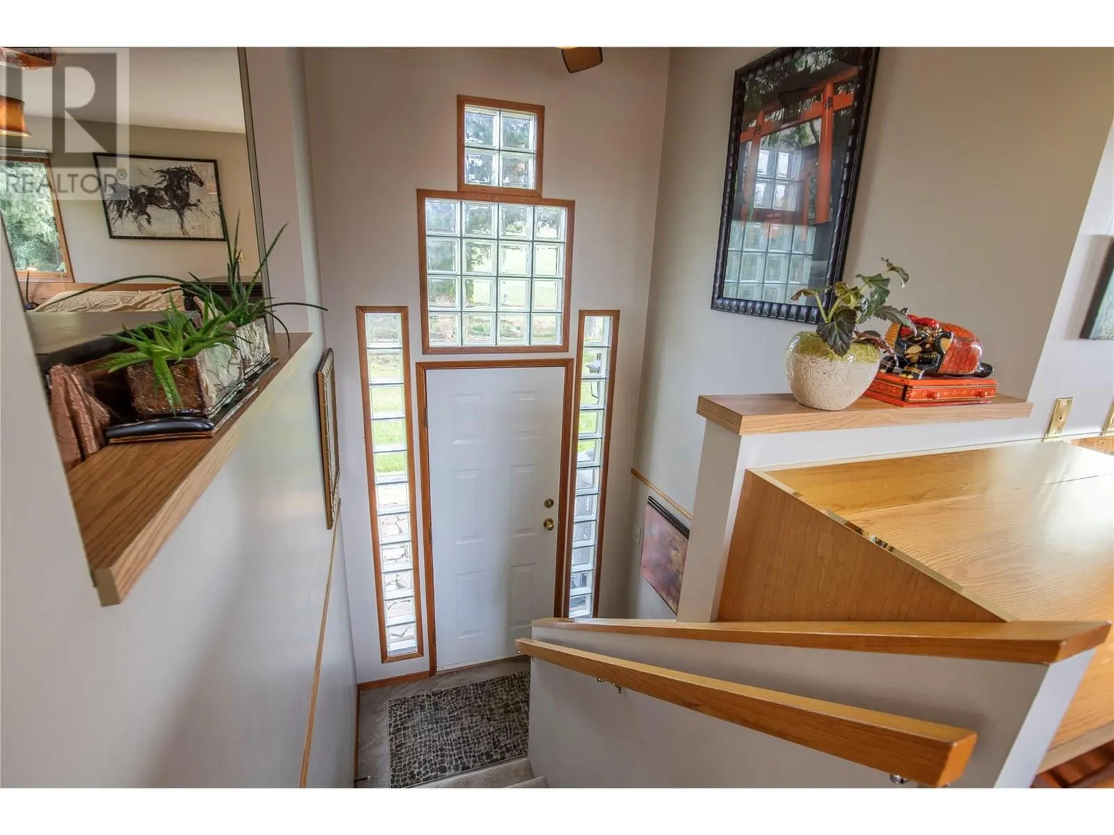 239 Stepping Stones Crescent