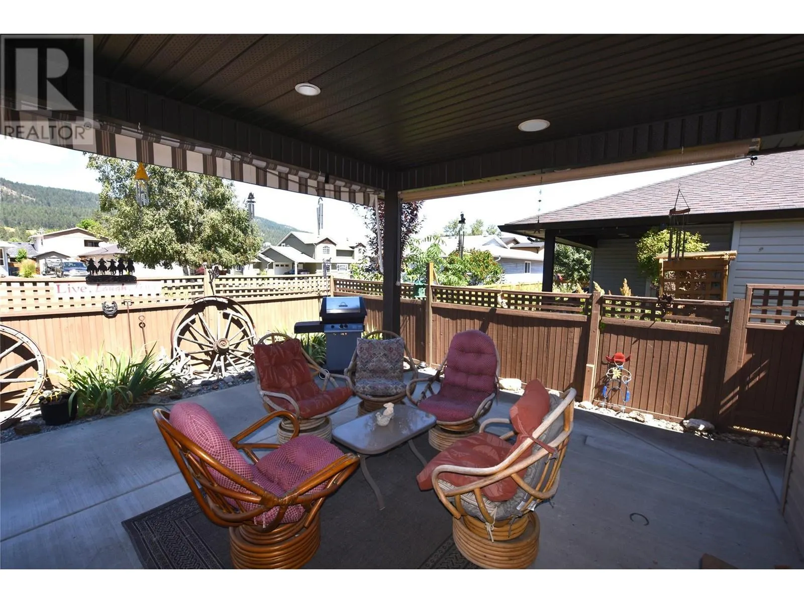 494 Kingfisher Avenue