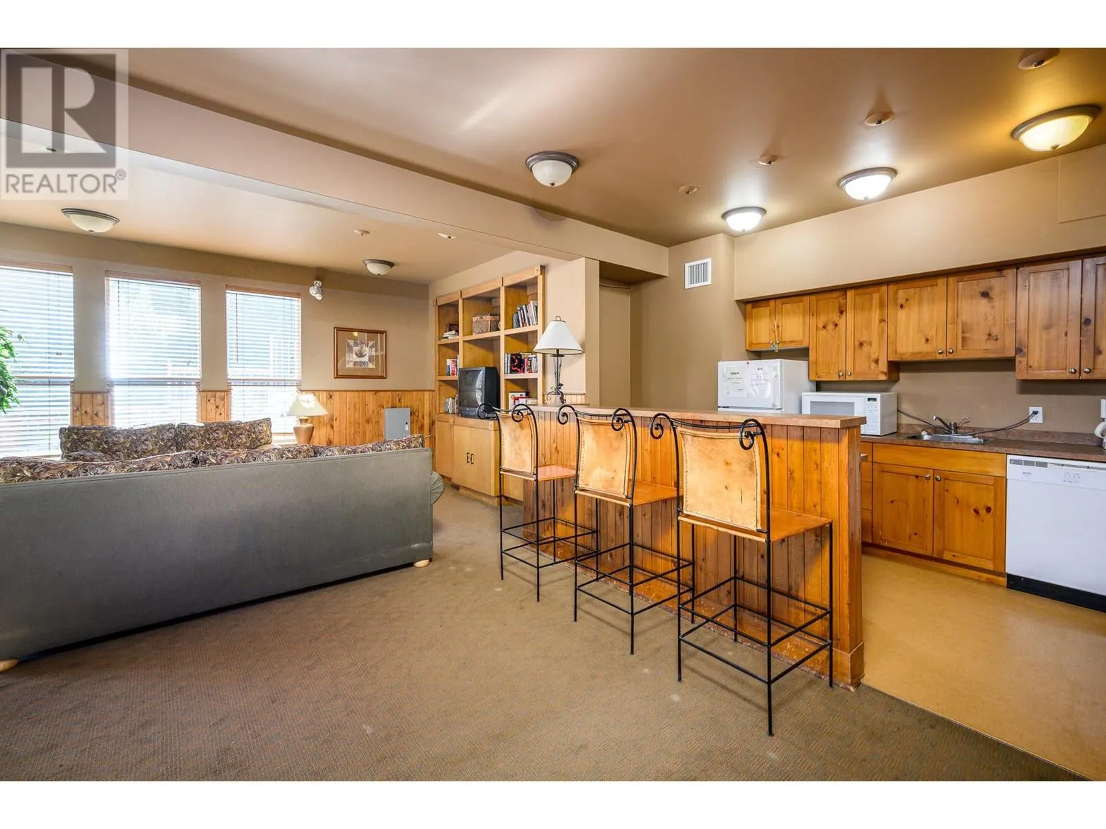 9802 Silver Star Road Unit# 104