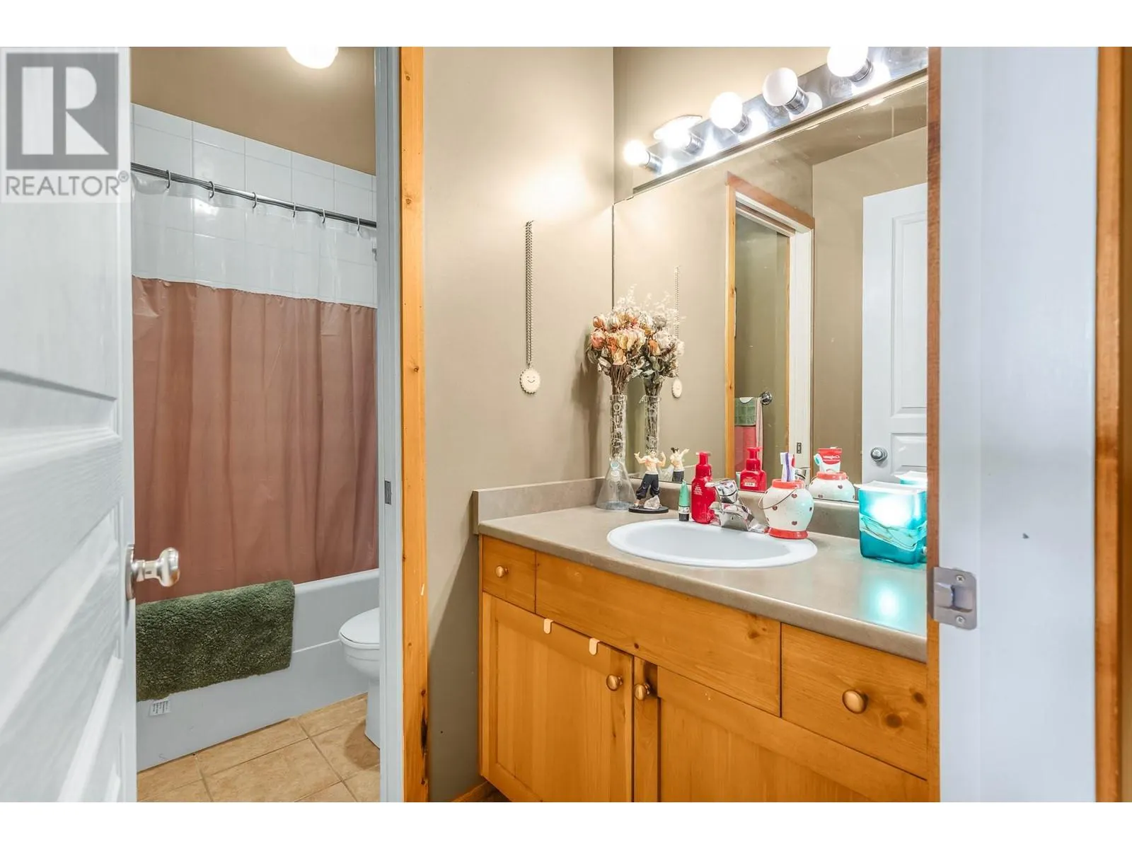 9802 Silver Star Road Unit# 104