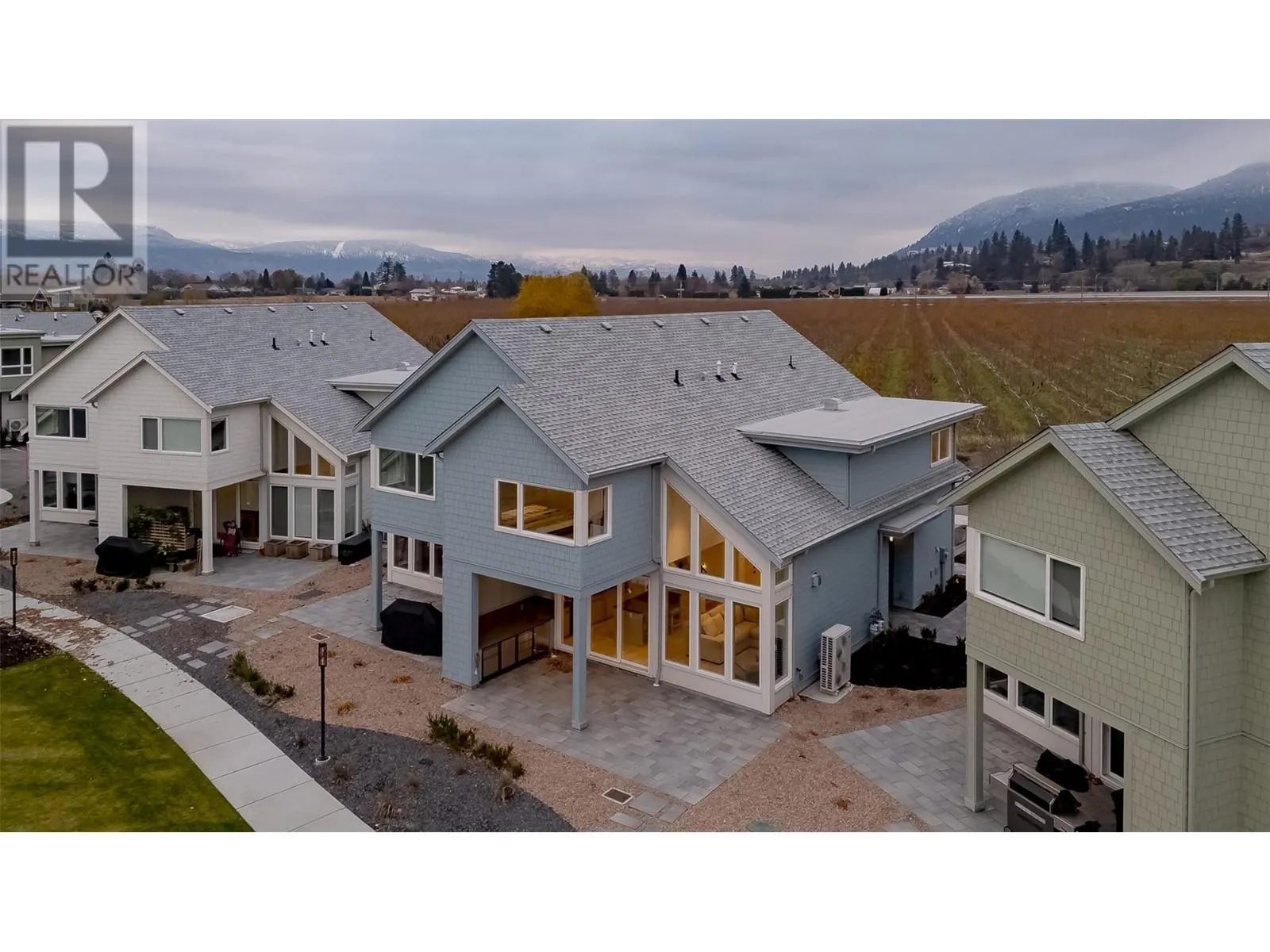 3040 Landry Crescent