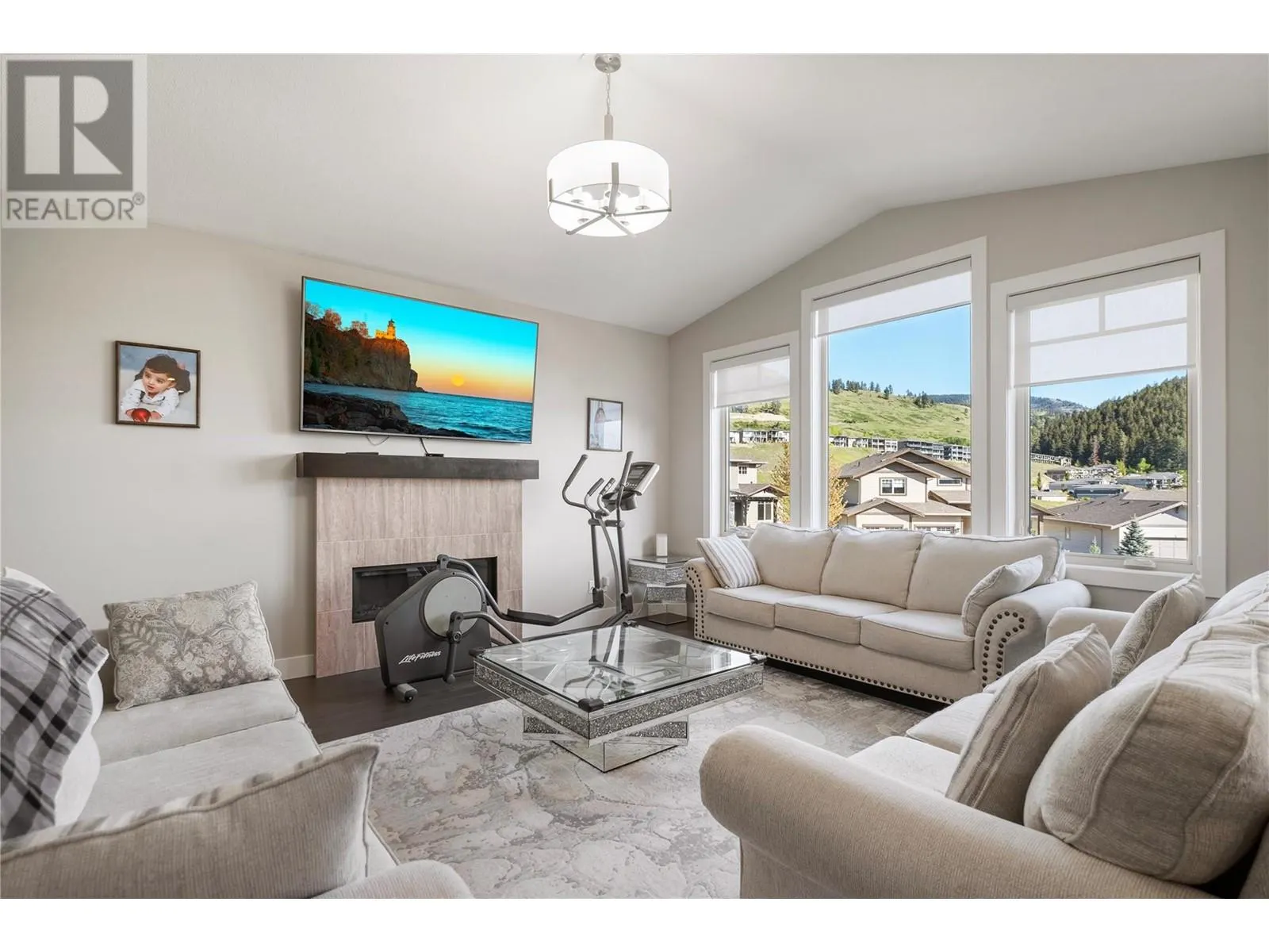 1852 Split Rail Place