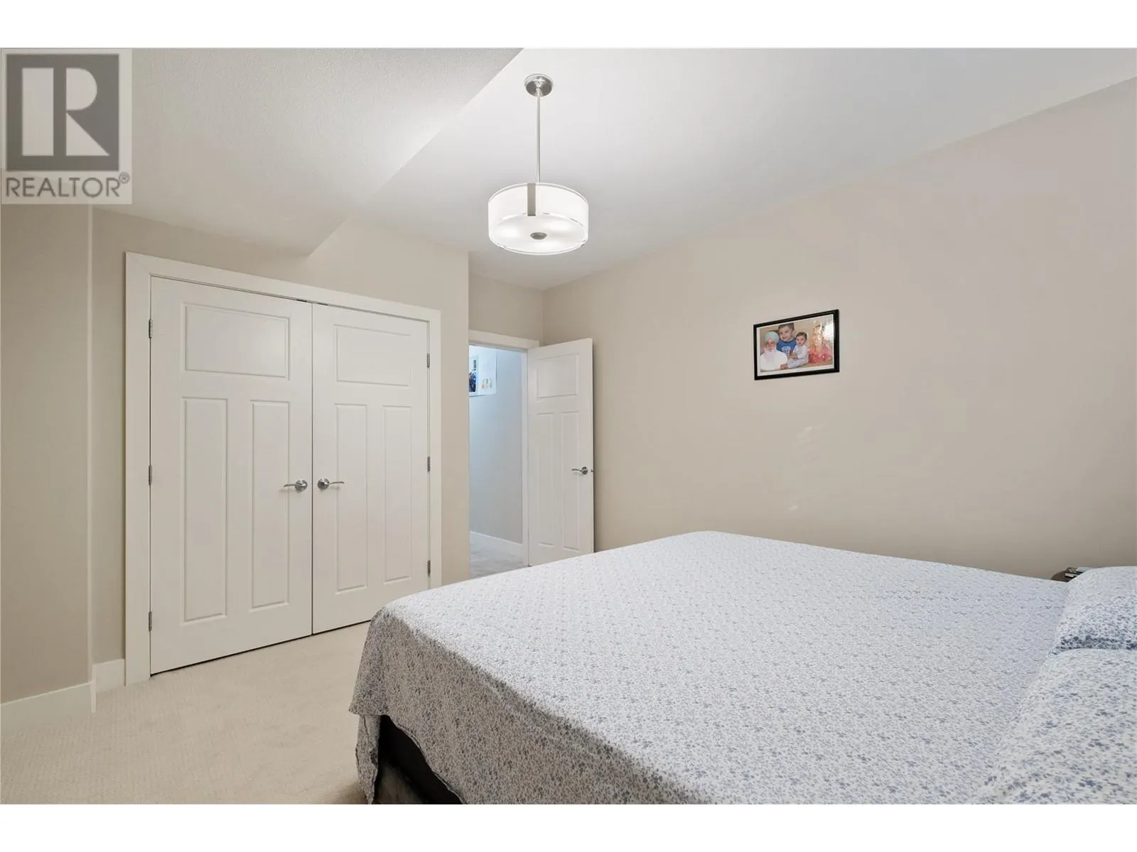 1852 Split Rail Place