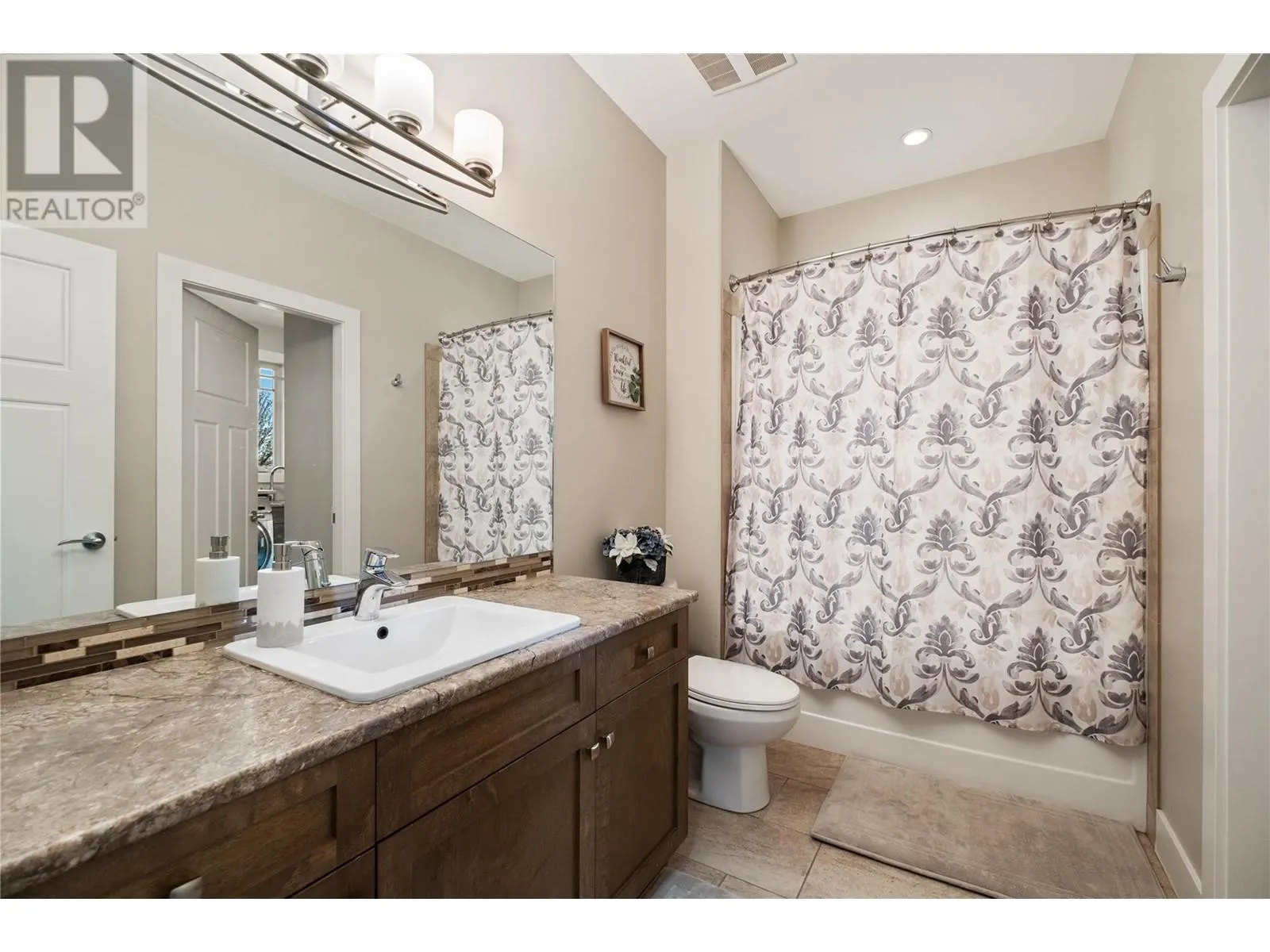 1852 Split Rail Place