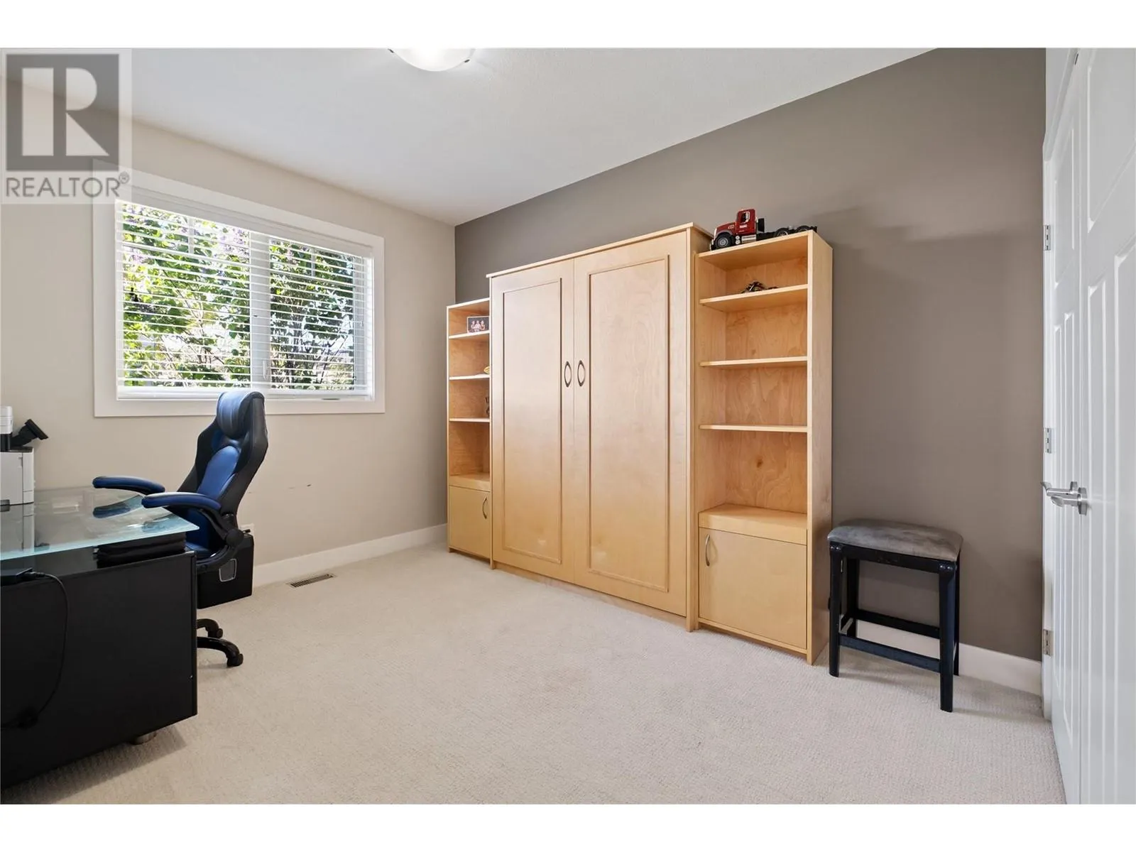 1852 Split Rail Place